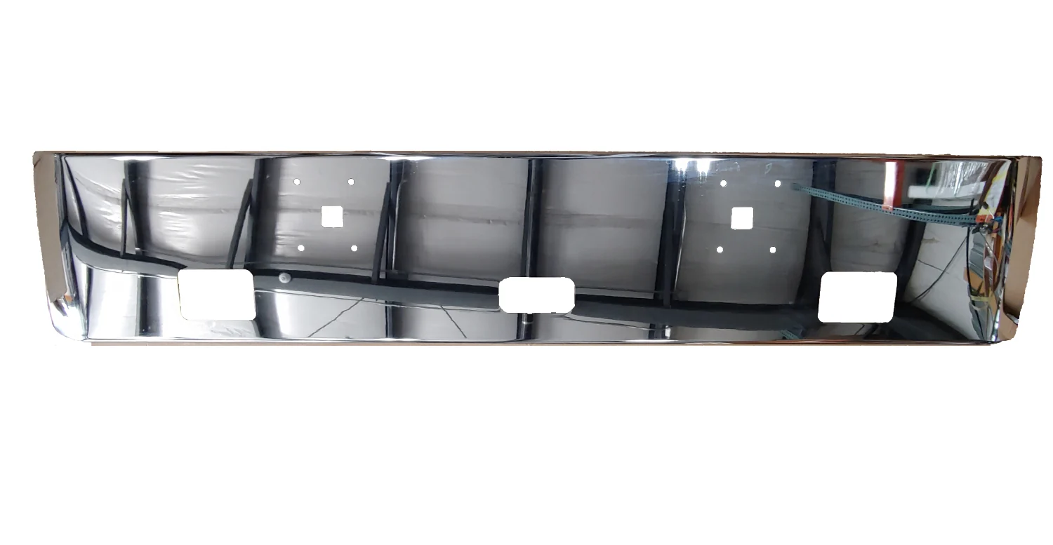 International 9900 18" Steel Chrome Bumper with fog light holes, 3524850C2