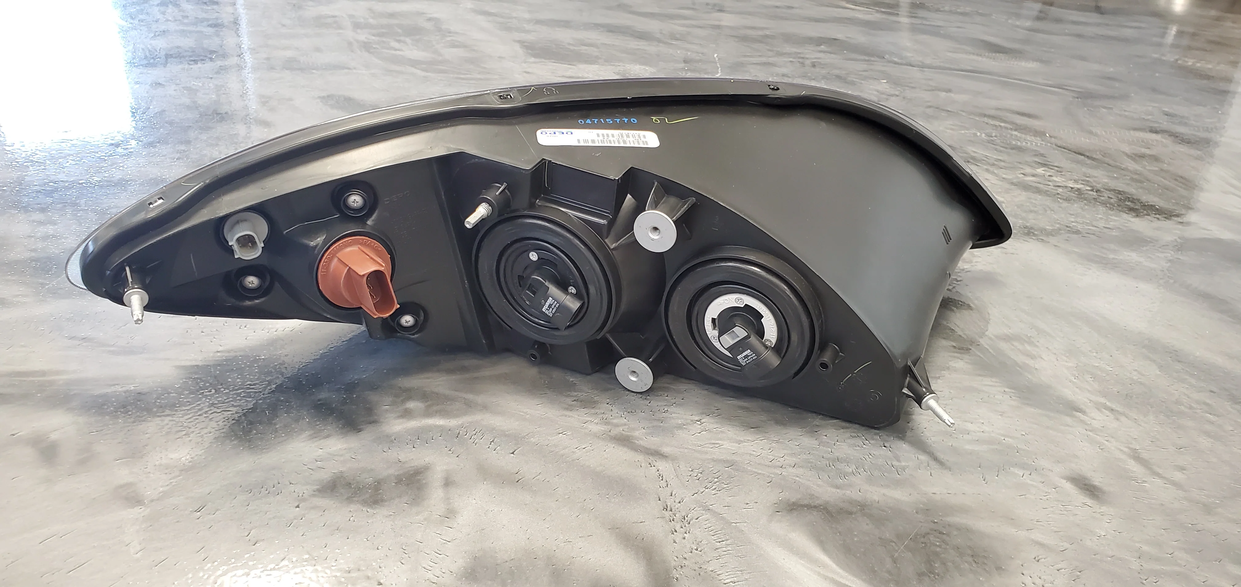 International Prostar Drivers Side Headlight Assembly *Cosmetic Blemish - Image 5
