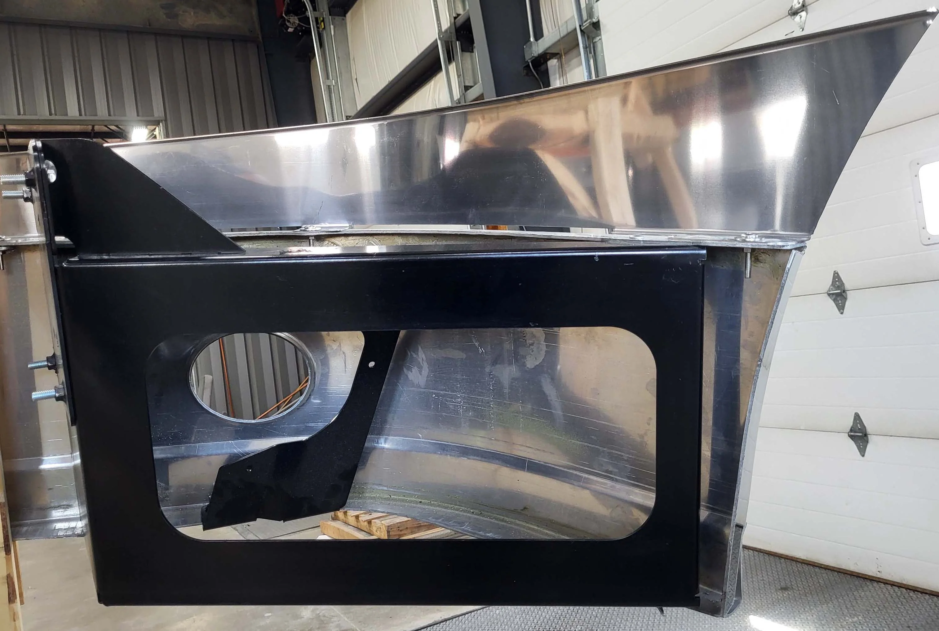 DuraBuilt Freightliner New Cascadia Stainless Steel Clad Bumper 2018- Up W/ Fog Light Cut Outs - Image 3
