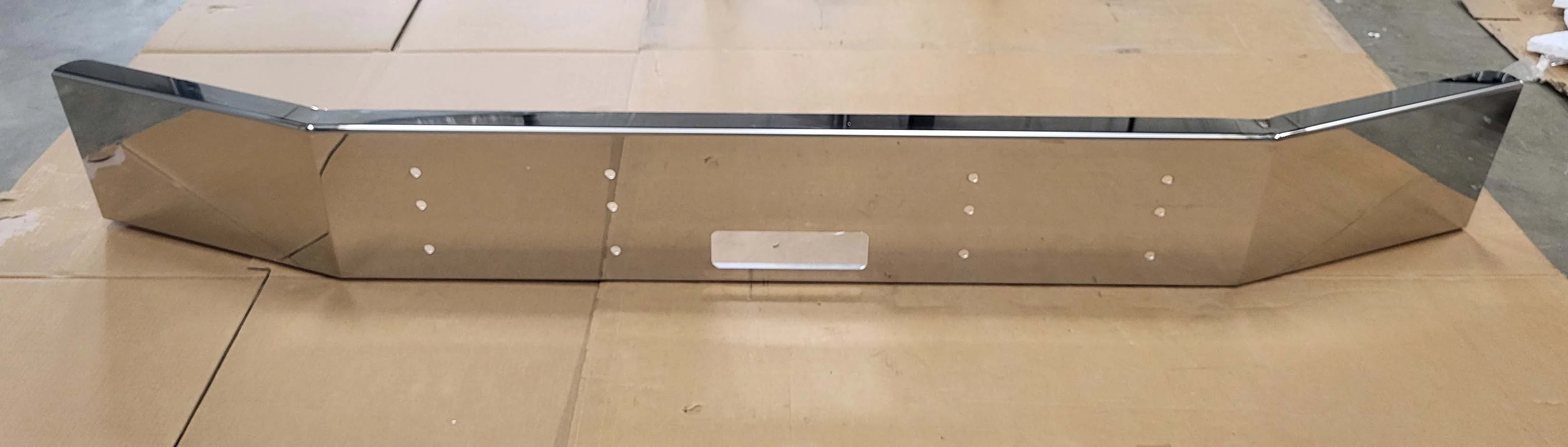 DuraBuilt Mack GU/CTP 713/RD Stainless Steel Bumper | 1 Tow Hole | MKB-820SS2-1 - Image 5
