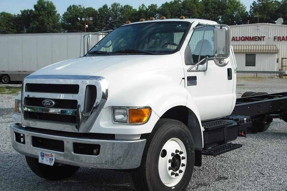 Ford F-650 / F-750 / F-850 New Hood 2010 & Up - Image 4