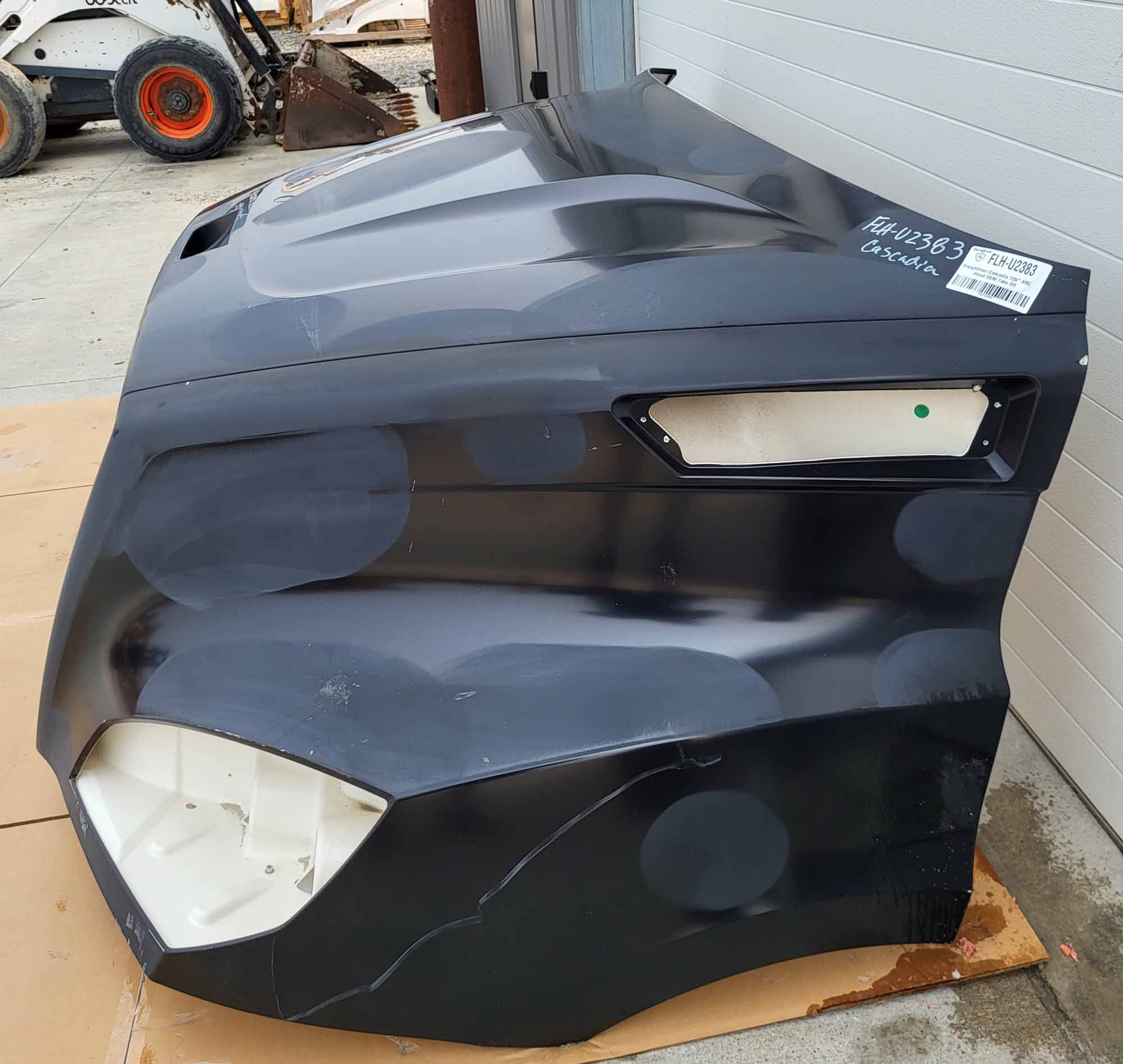 Freightliner Cascadia 116" Hood, OEM Take Off, U2383 - Image 3