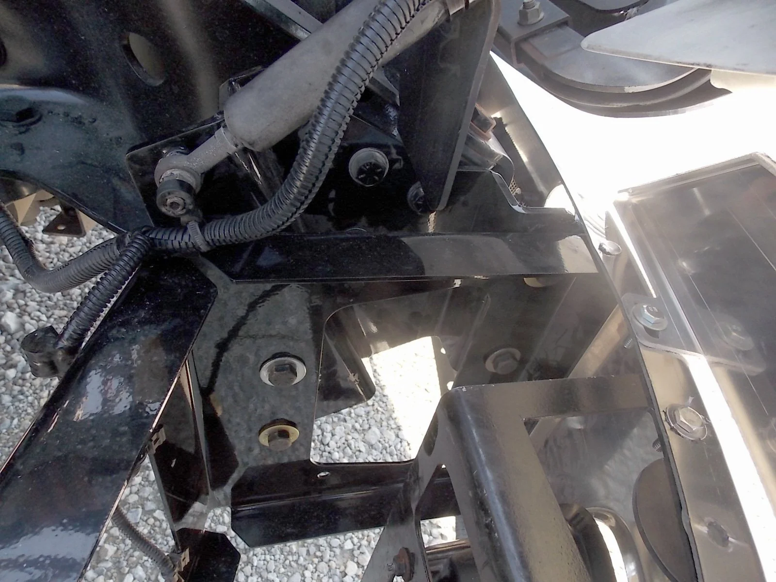 Freightliner Cascadia Stainless Steel Clad Bumper - Image 6