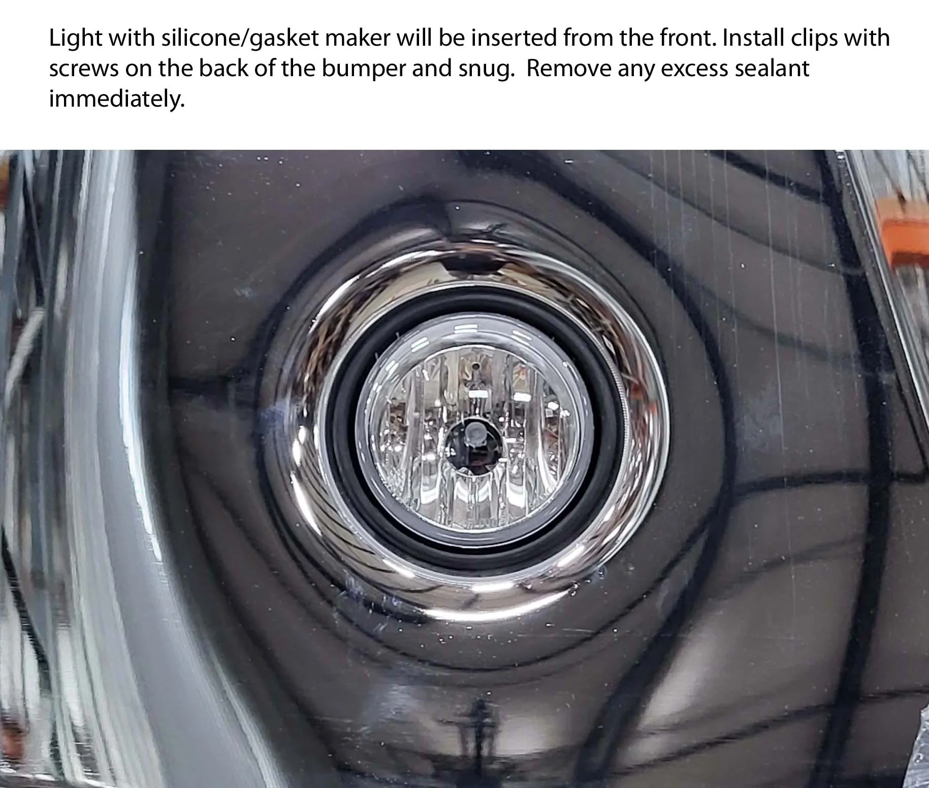 Freightliner Columbia Bumper Fog Light - Image 5