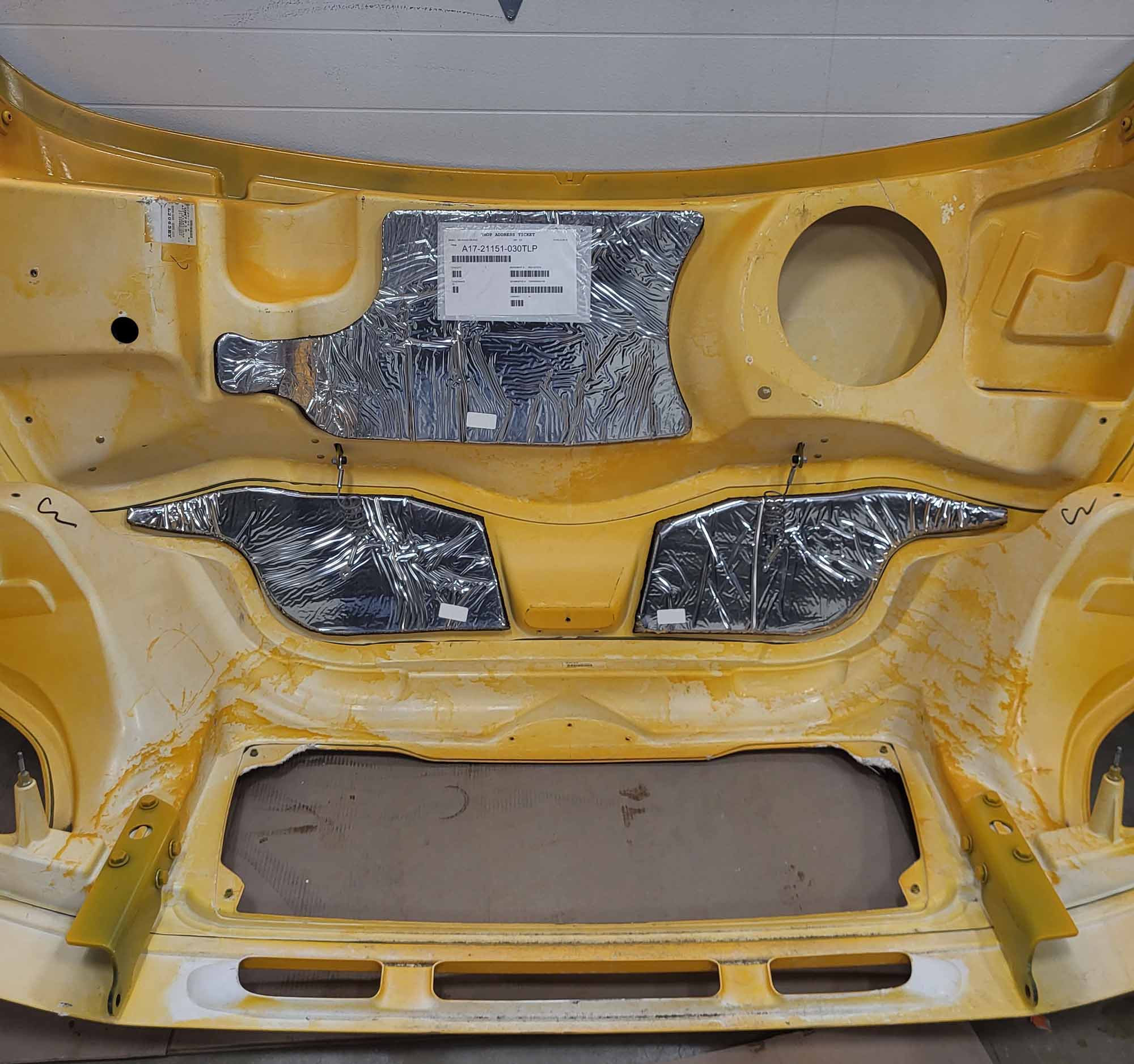 Freightliner M2 106 Hood, w/Valance, OEM Take Off, FLH-U2358 - Image 10
