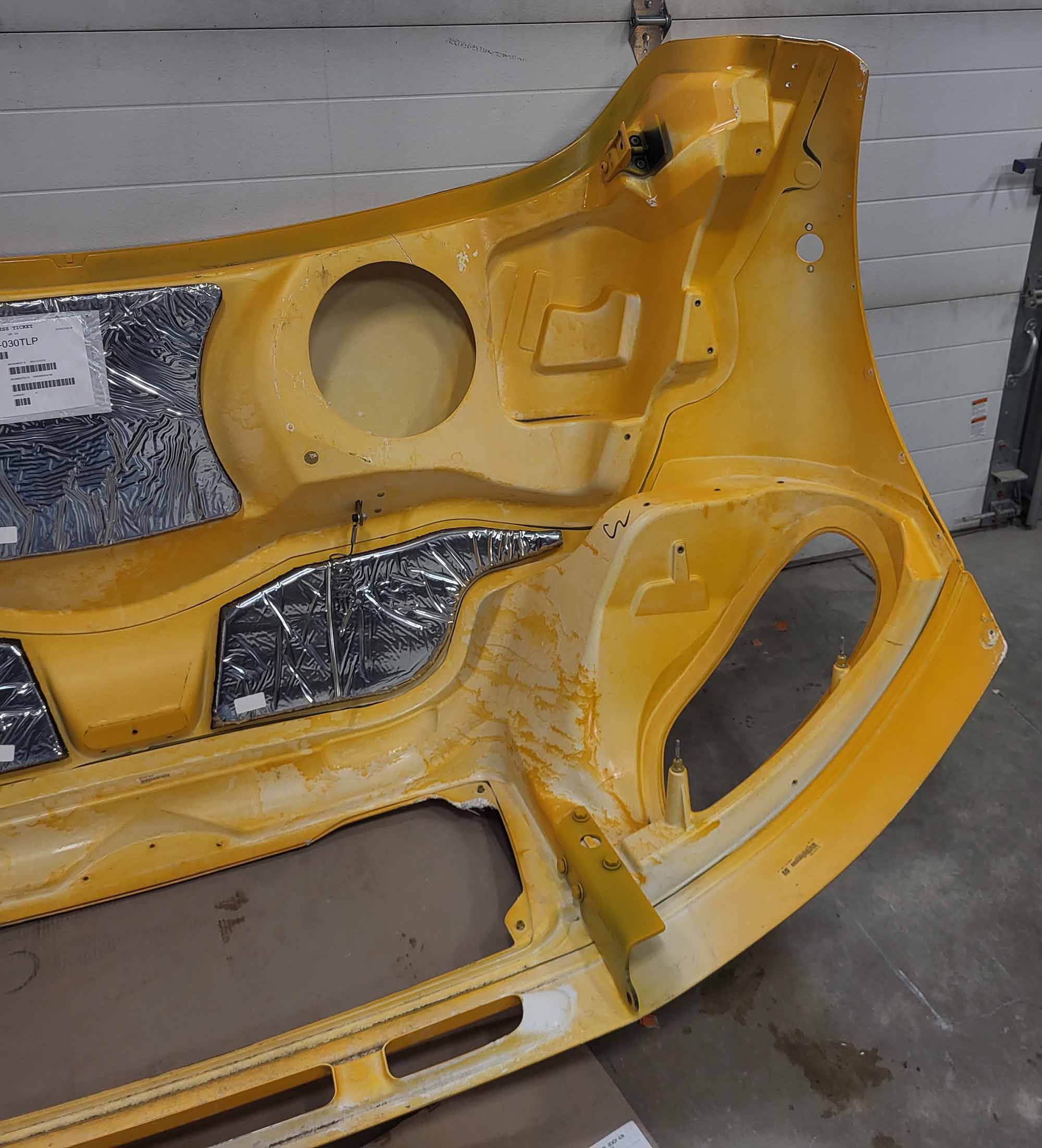 Freightliner M2 106 Hood, w/Valance, OEM Take Off, FLH-U2358 - Image 11