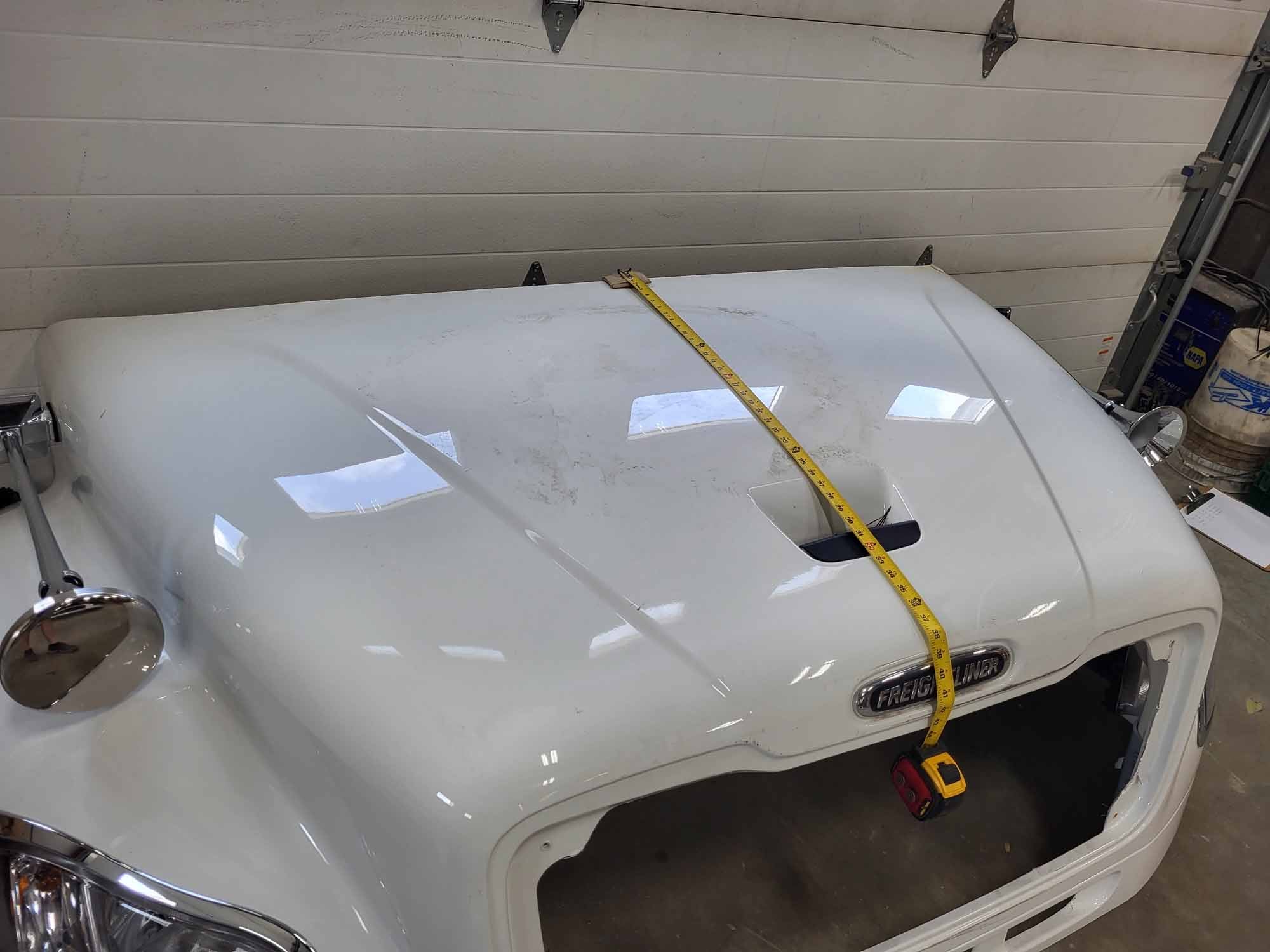 Freightliner M2 106 Hood, w/Valance, OEM Take Off, FLH-U2358 - Image 12