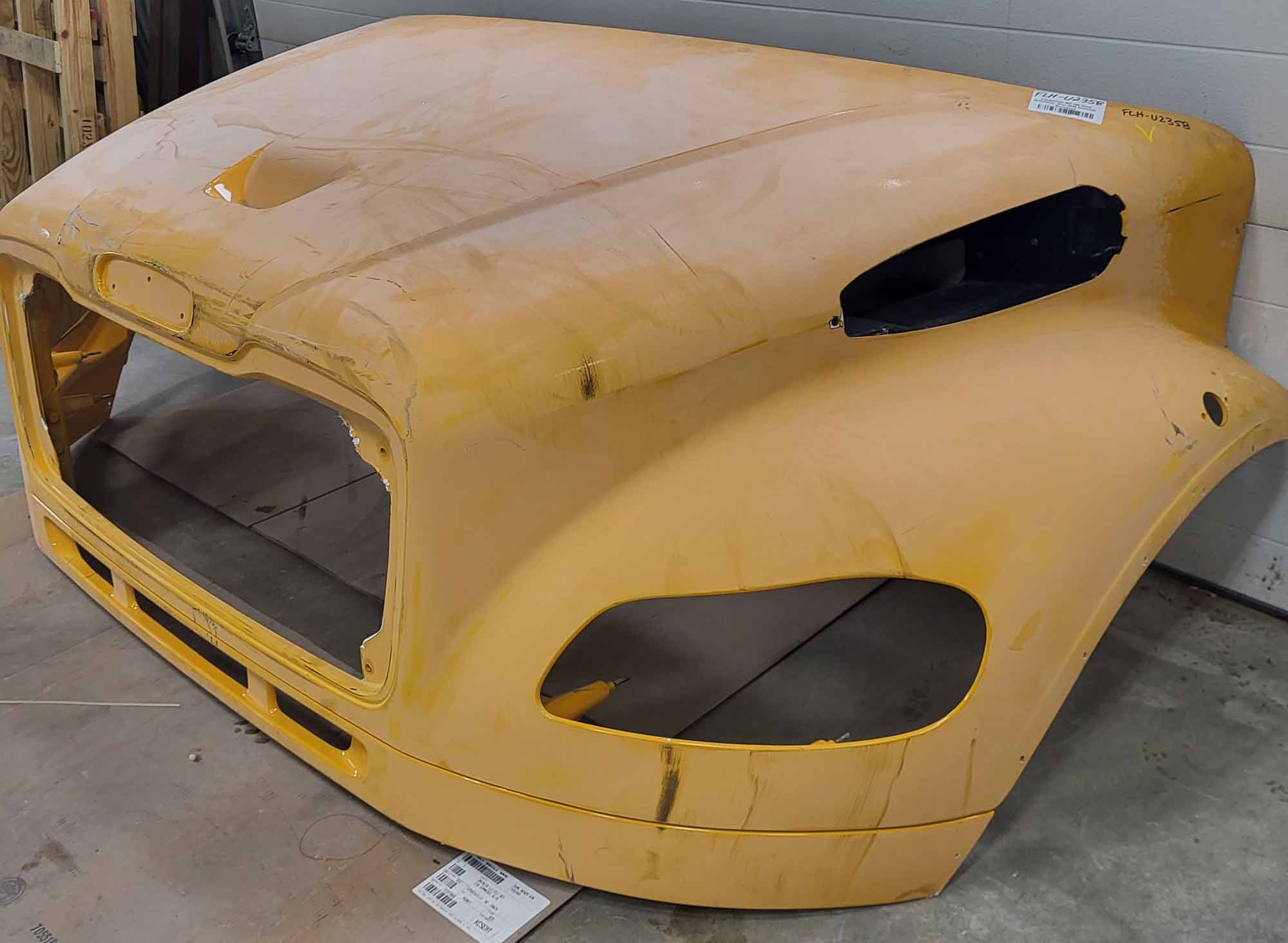 Freightliner M2 106 Hood, w/Valance, OEM Take Off, FLH-U2358 - Image 4