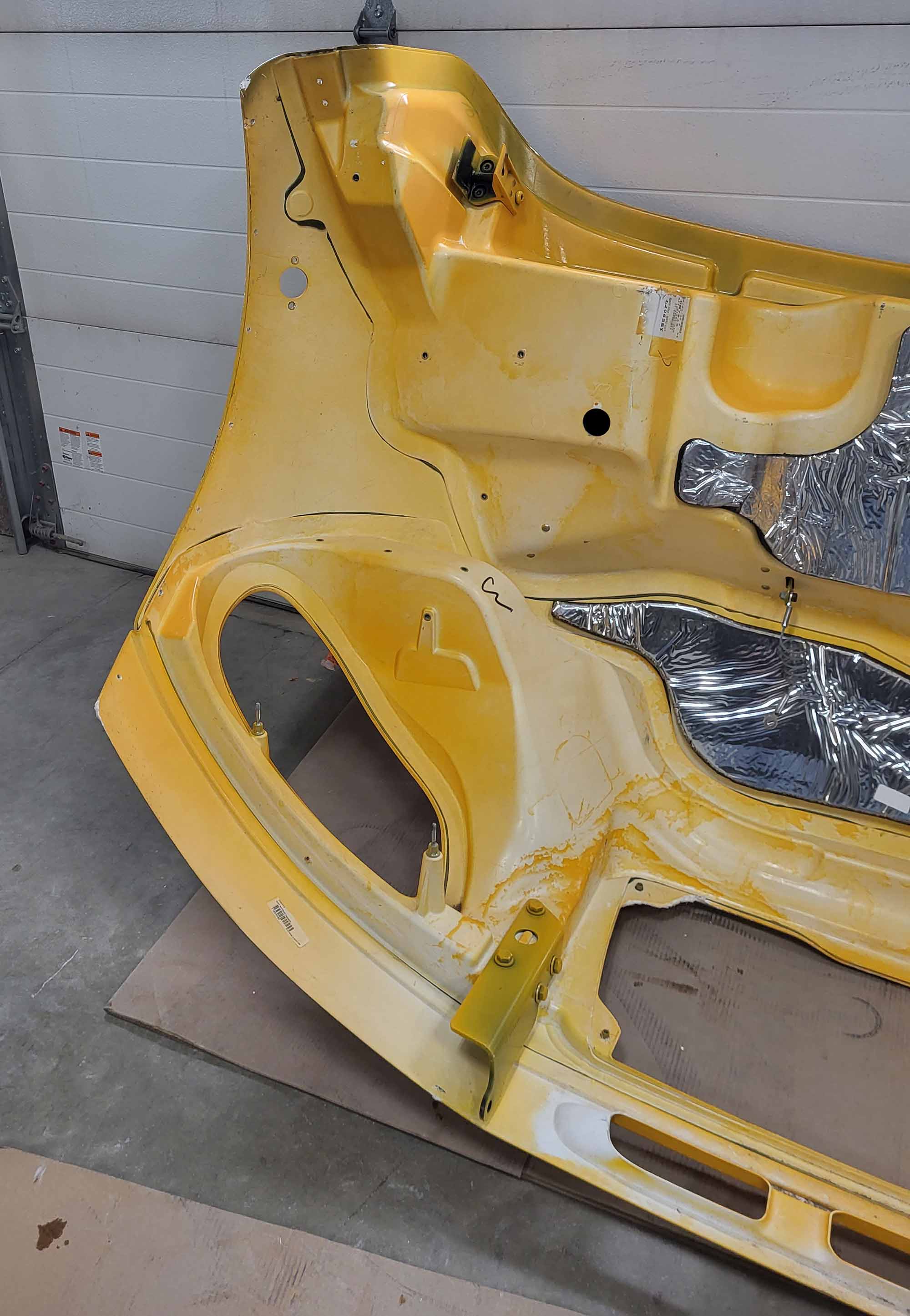 Freightliner M2 106 Hood, w/Valance, OEM Take Off, FLH-U2358 - Image 9