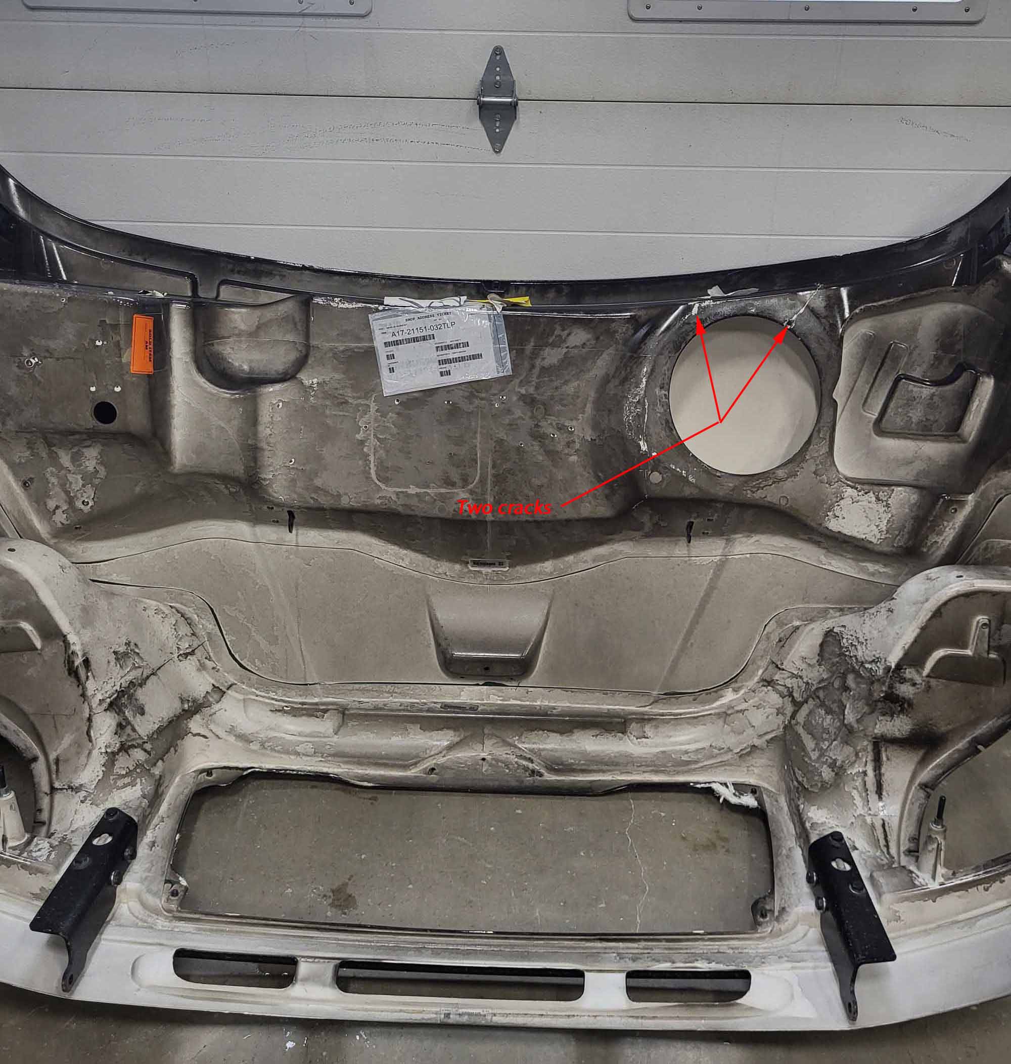 Freightliner M2 106 Hood W/Valance & Notches, OEM Take Off , FLH-U2395 - Image 17