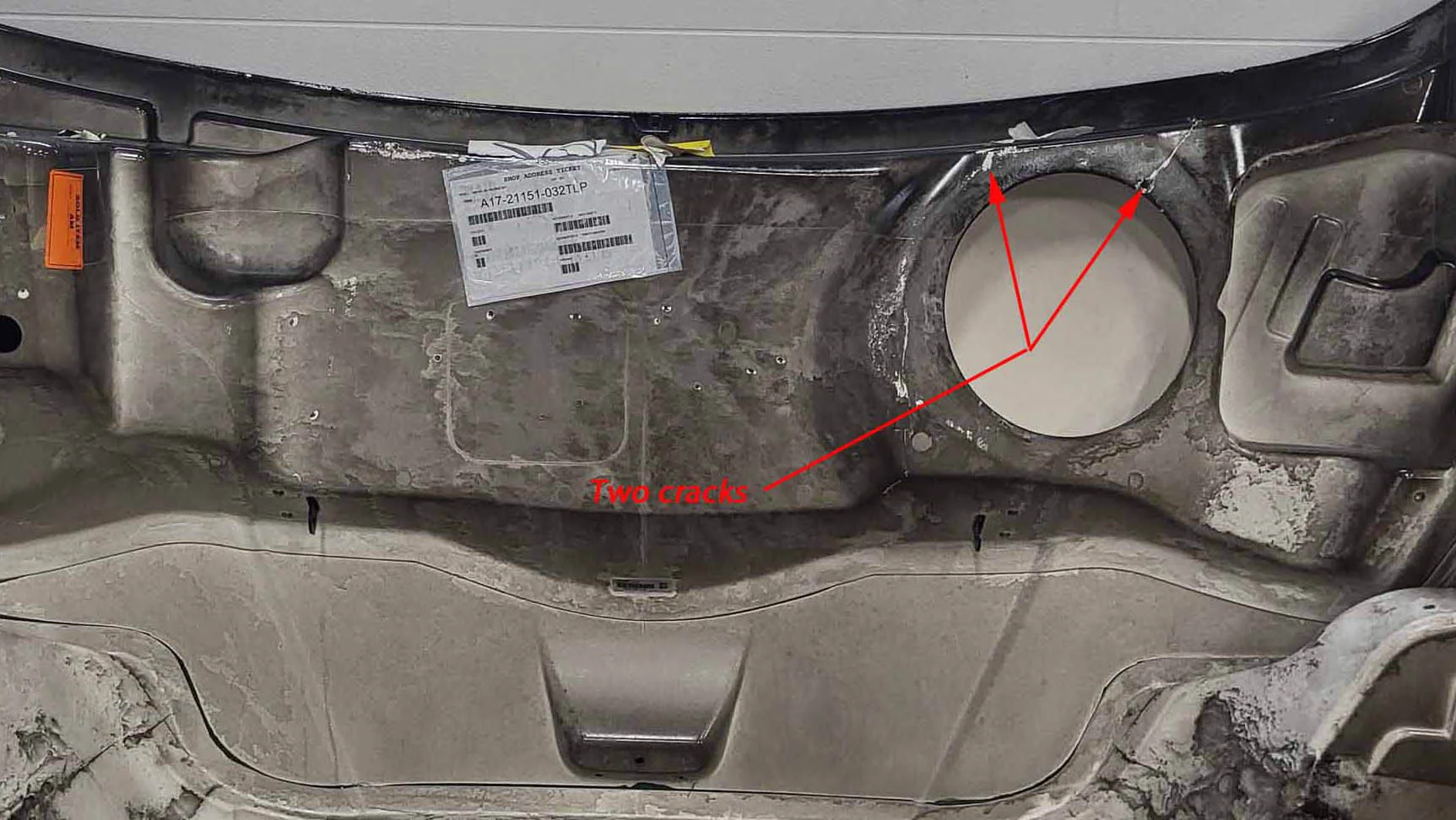 Freightliner M2 106 Hood W/Valance & Notches, OEM Take Off , FLH-U2395 - Image 18