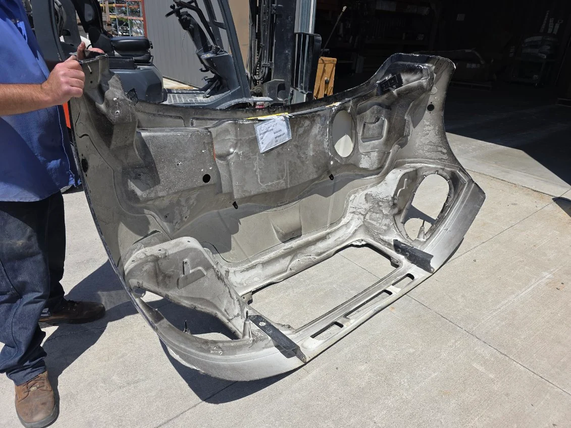 Freightliner M2 106 Hood W/Valance & Notches, OEM Take Off , FLH-U2395 - Image 21