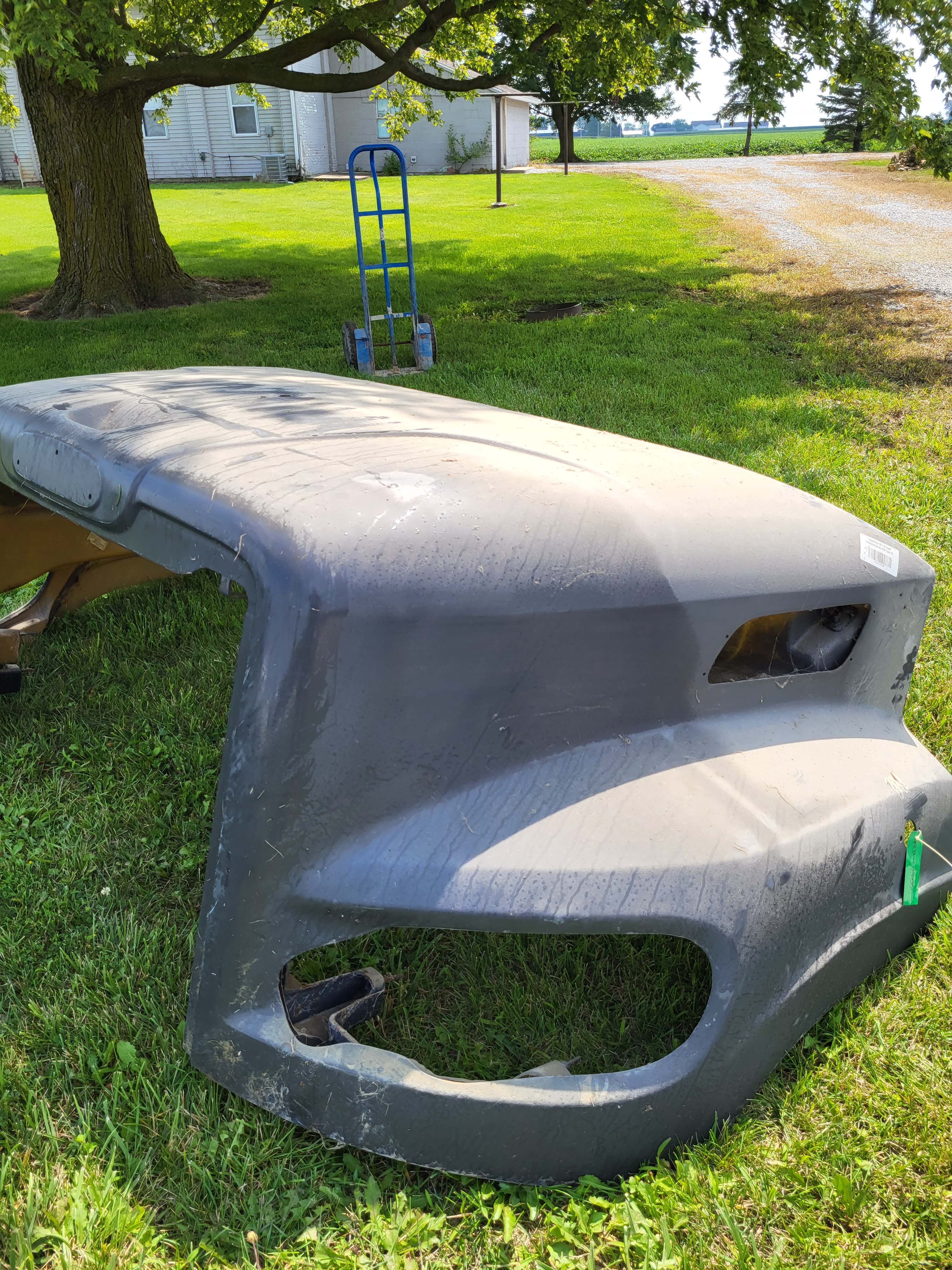 Freightliner M2 106V Vocational Series Hood, Bugeye H/L, OEM Take Off, U1306 - Image 5