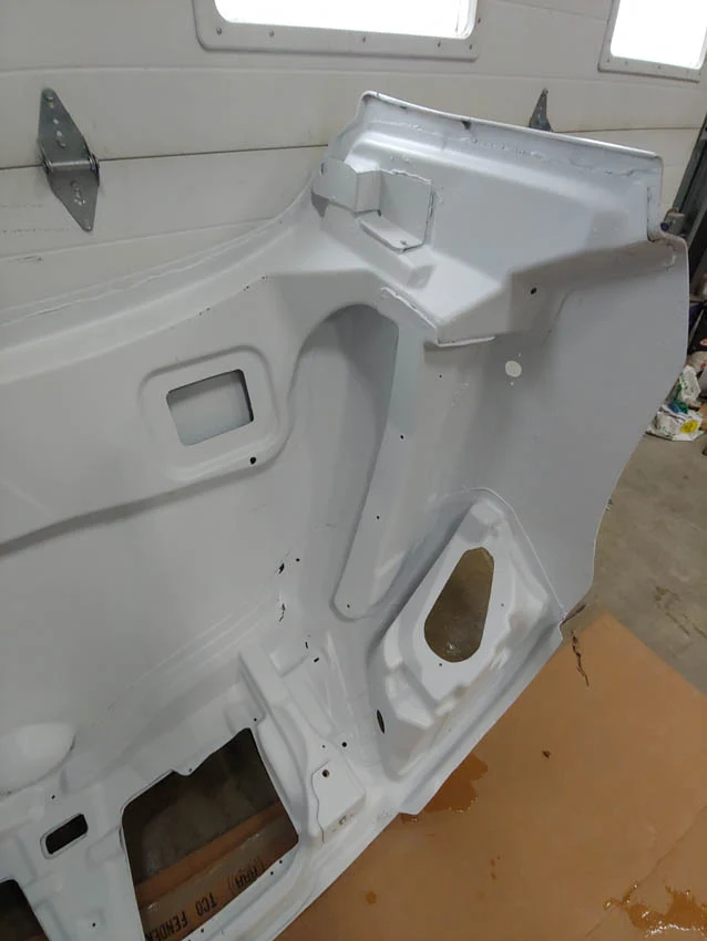 Hino 185 Hood 2005-2010 - Image 12