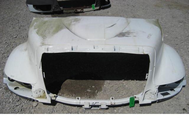 International 4100 / 4200 / 4300 / 4400 OEM Take Off Hood 1218 - Image 2