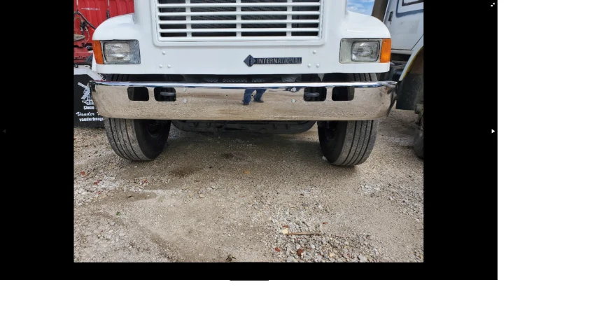 International 4600 / 4700 / 4900 / 8100 Bumper Painted Black - Image 4
