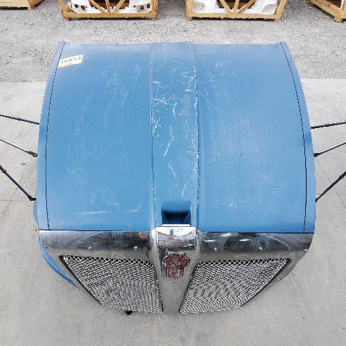 Kenworth T-660 *Cosmetic Blemish OEM Hood #2122, L29-1248 - Image 7