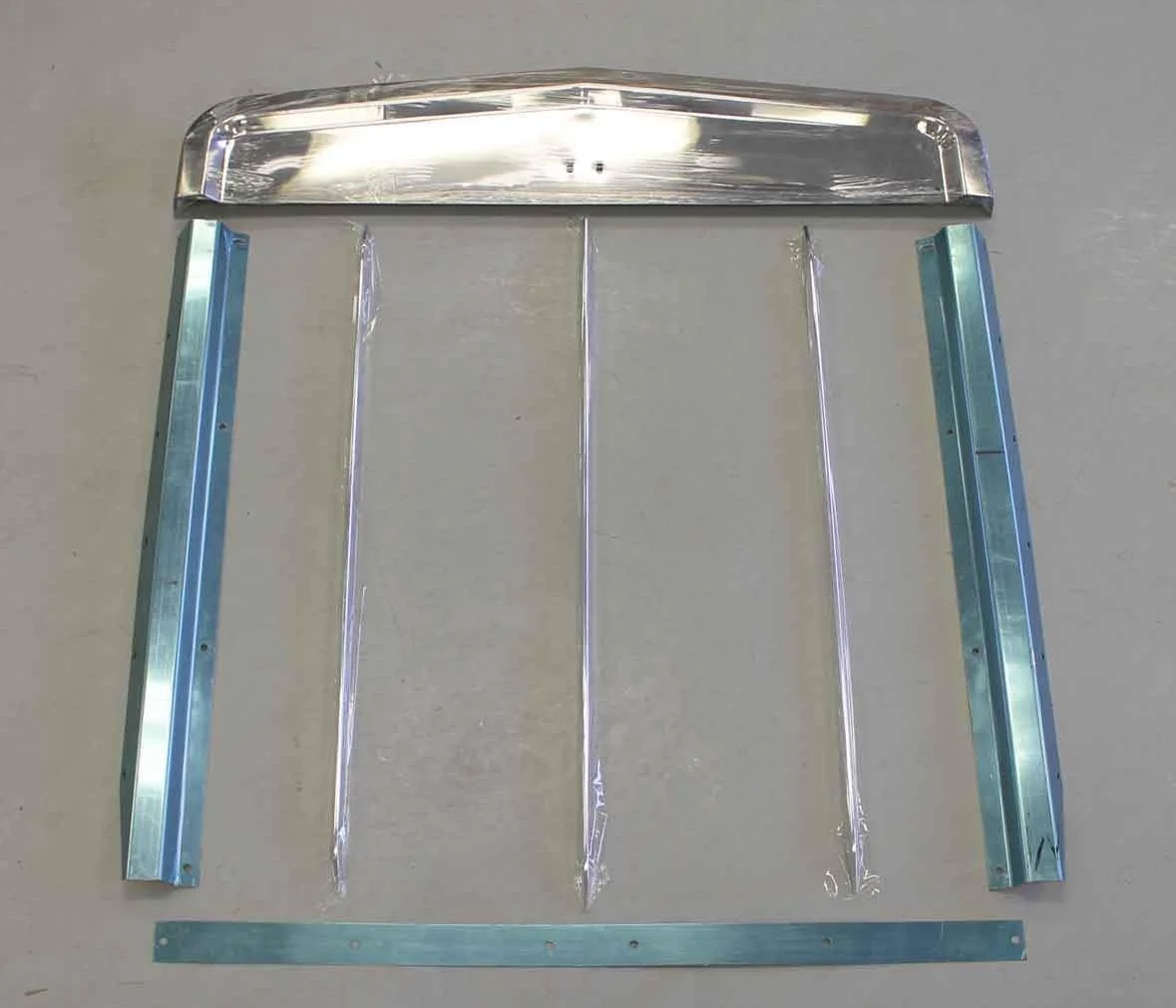 Duraubuilt Stainless Grille Surround, Fits Kenworth W900B - Image 2