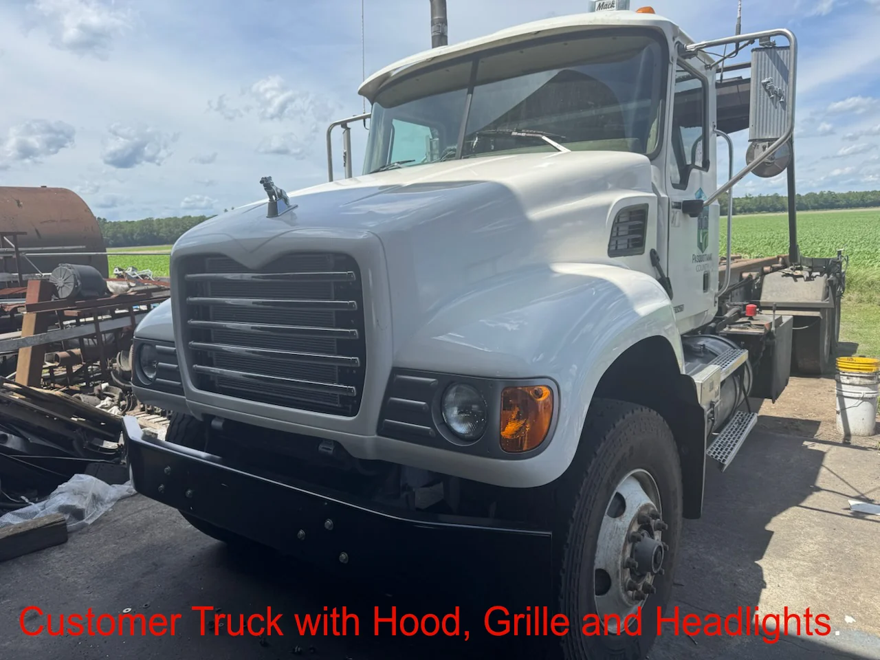 Durabuilt Mack Granite CV Chrome Grill Replacement 25435969 - Image 2