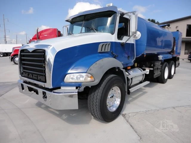 Mack Granite GU 813 / CTP713 Hood, 20802493, AMHMK004-C - Image 4