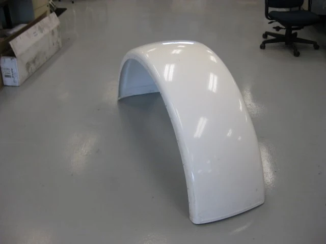 Peterbilt 379 Fenders (Passenger side) Fiberglass - Image 3