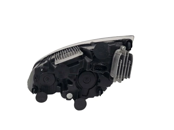 Value HD- Freightliner Cascadia 116 & 126 Black Halogen Headlight Assembly RH 2018-2024, A66-01405-005 - Image 4