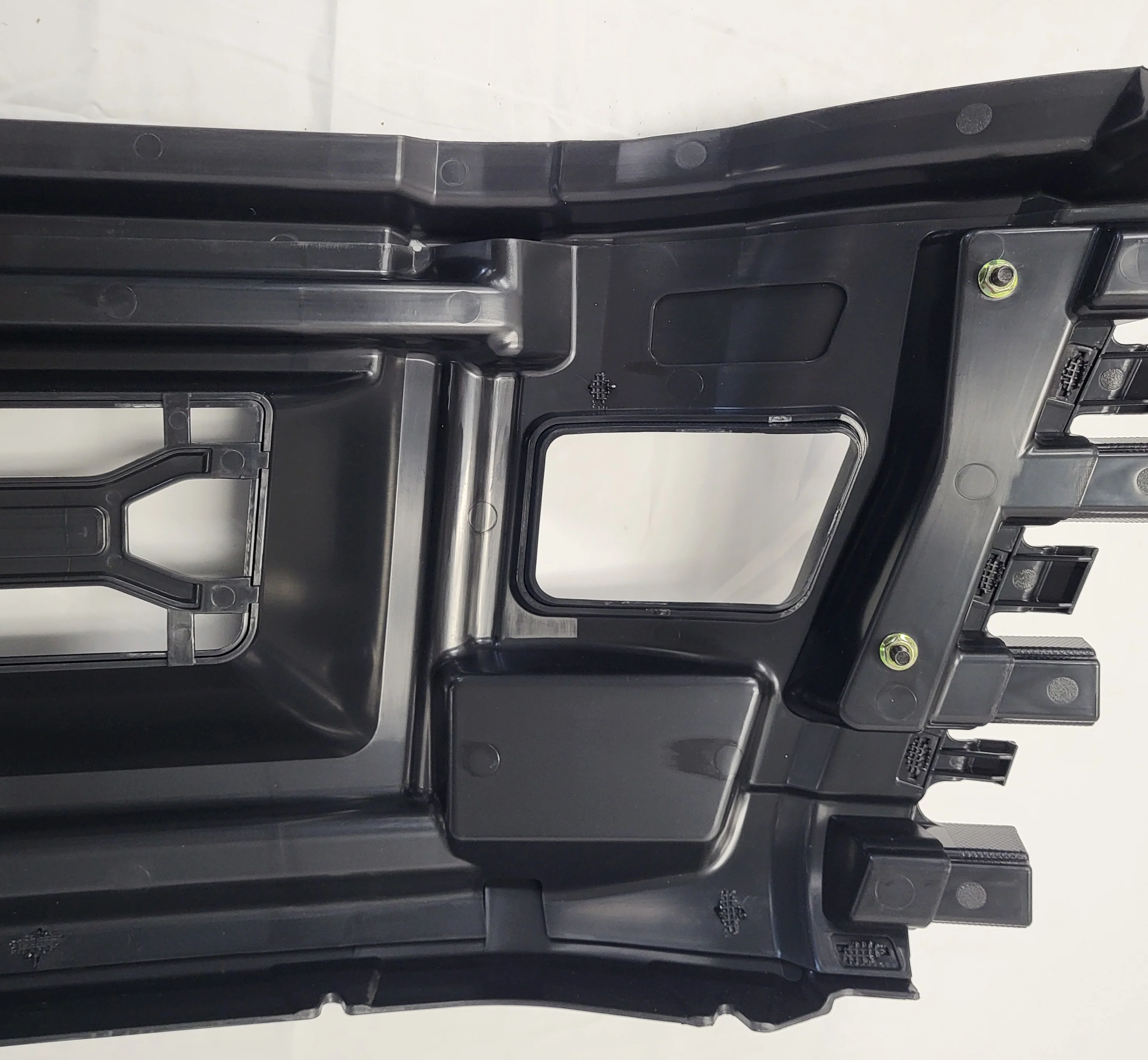 Volvo VNL Gen 3 Black Center Bumper Cover, 82750060 - Image 4