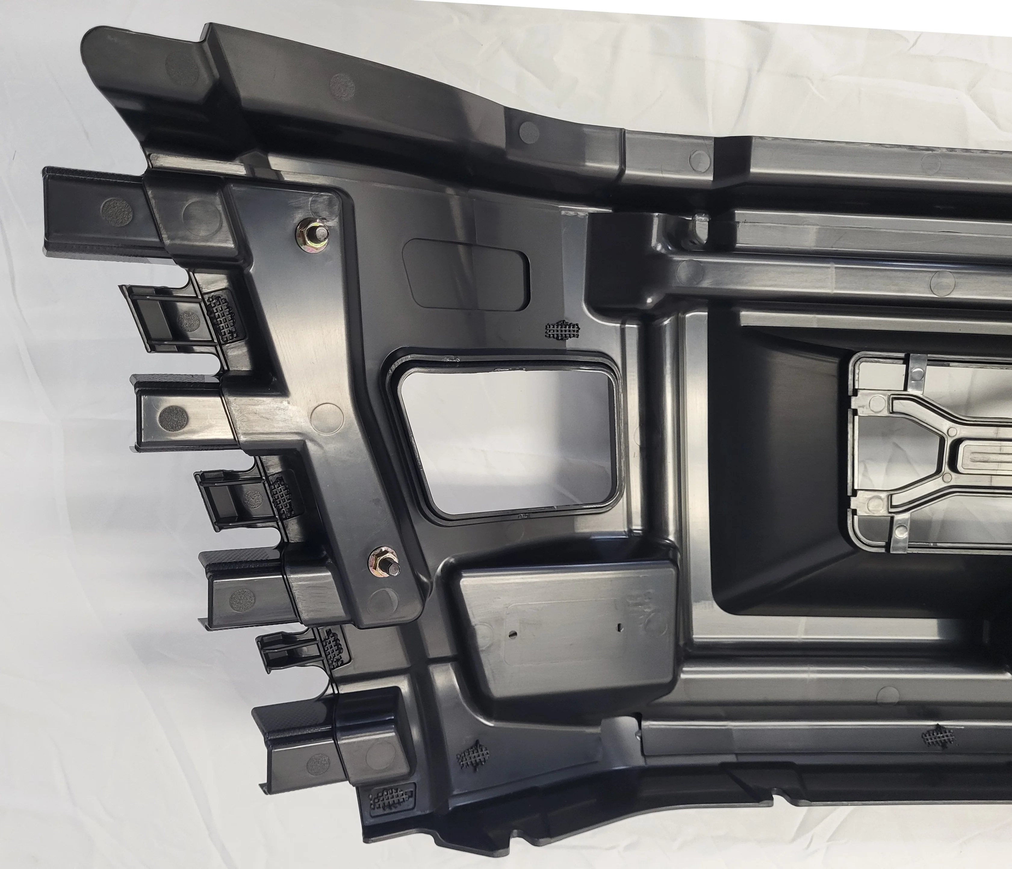 Volvo VNL Gen 3 Black Center Bumper Cover, 82750060 - Image 8