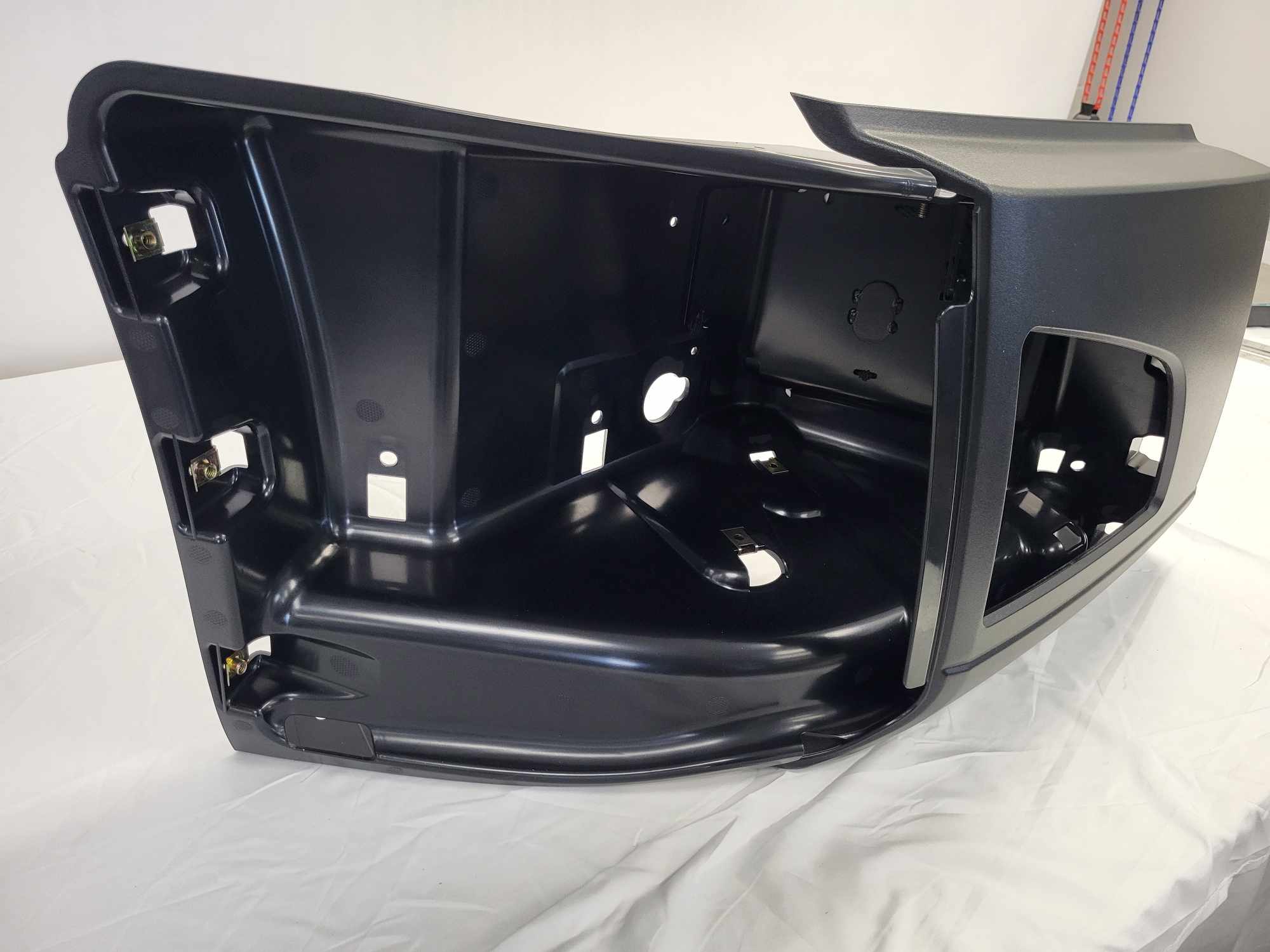 Volvo VNL Gen 3 Bumper Reinforcement w/Fogs, Black Passenger Side, 82750062 - Image 6