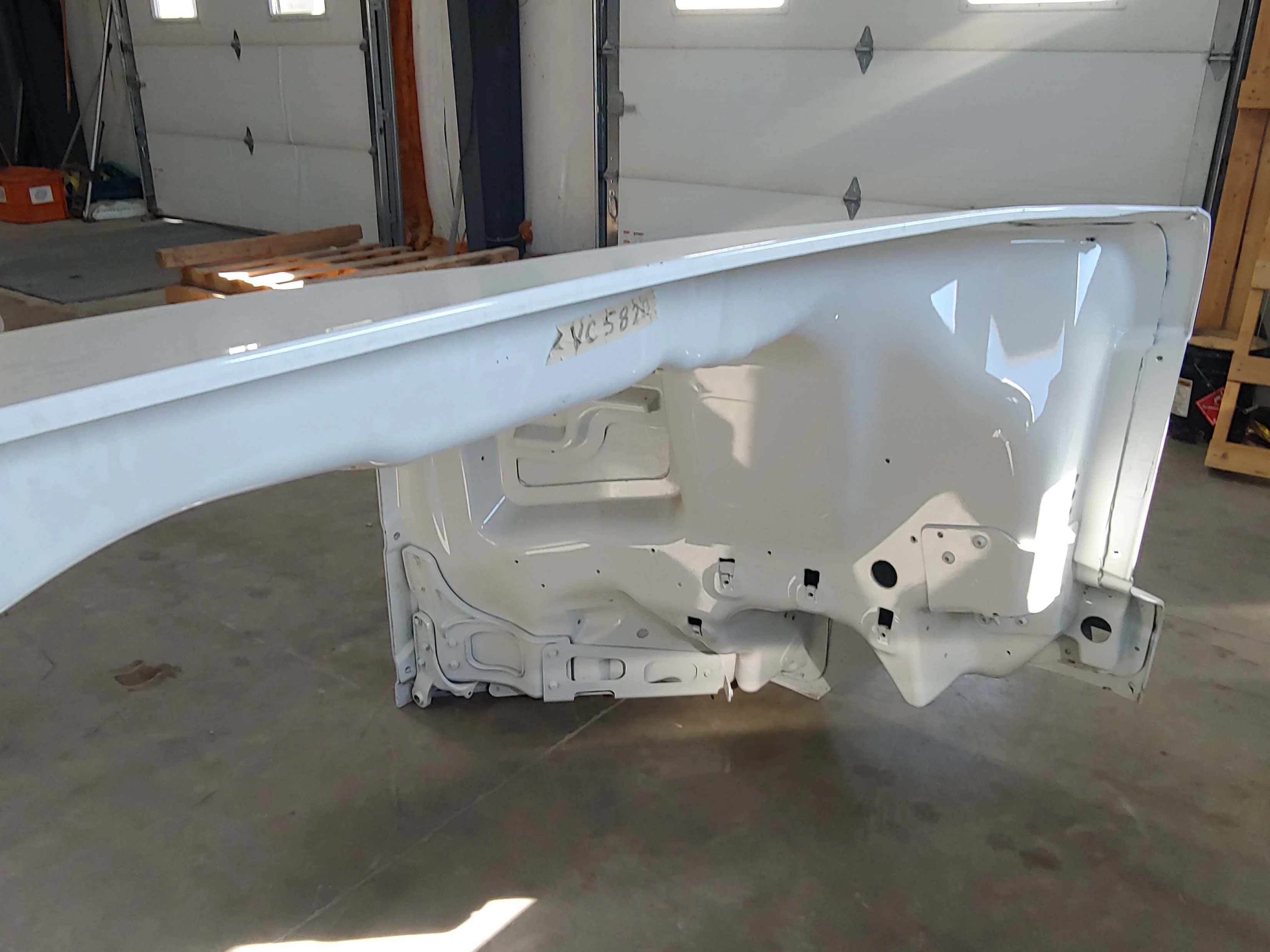 Western Star 47X SBA Hood, Fend Ext, OEM Take Off, U2407, A17-21724-008 - Image 13