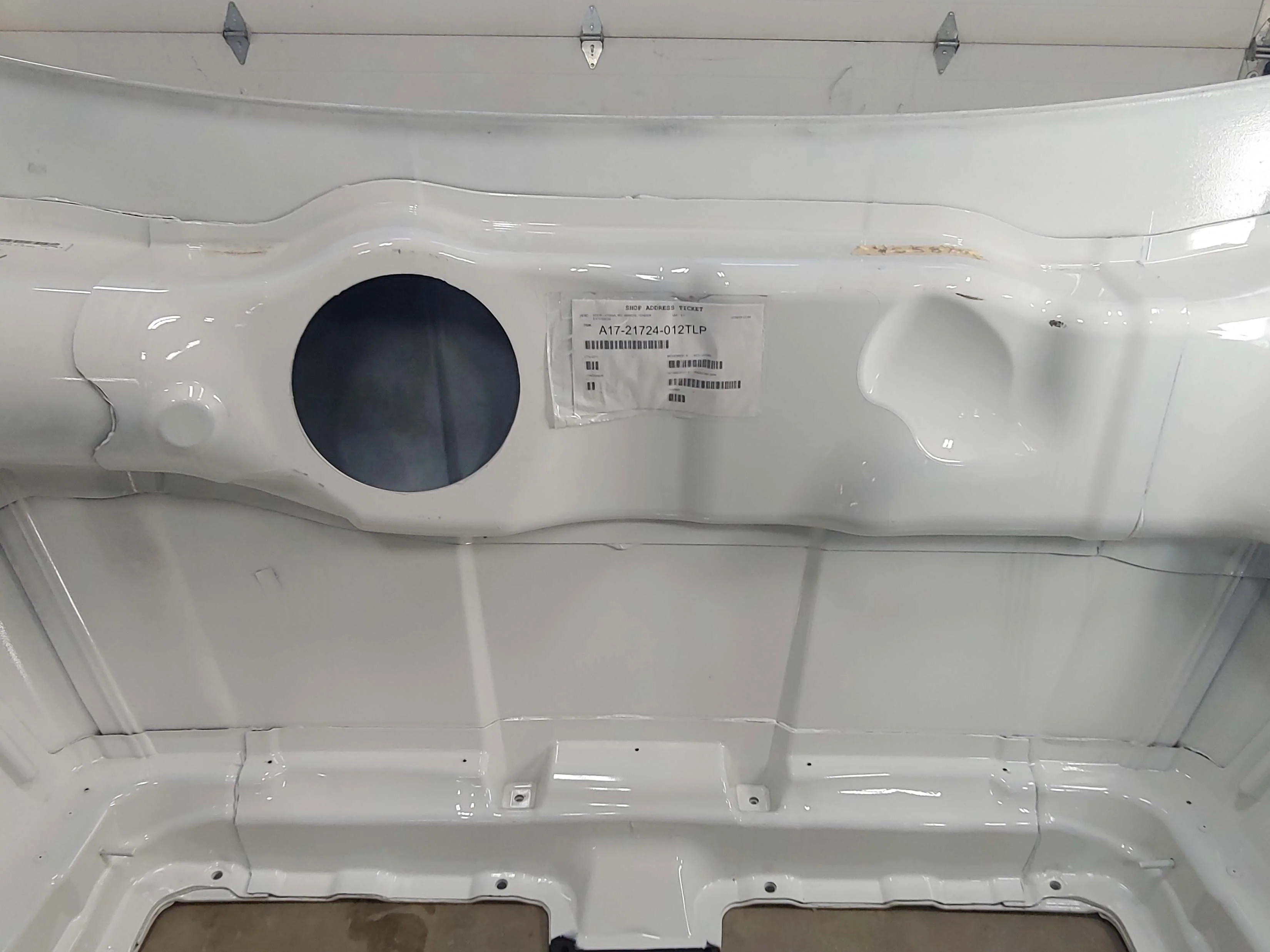 Western Star 47X SBA Hood, Fend Ext, OEM Take Off, U2407, A17-21724-008 - Image 9