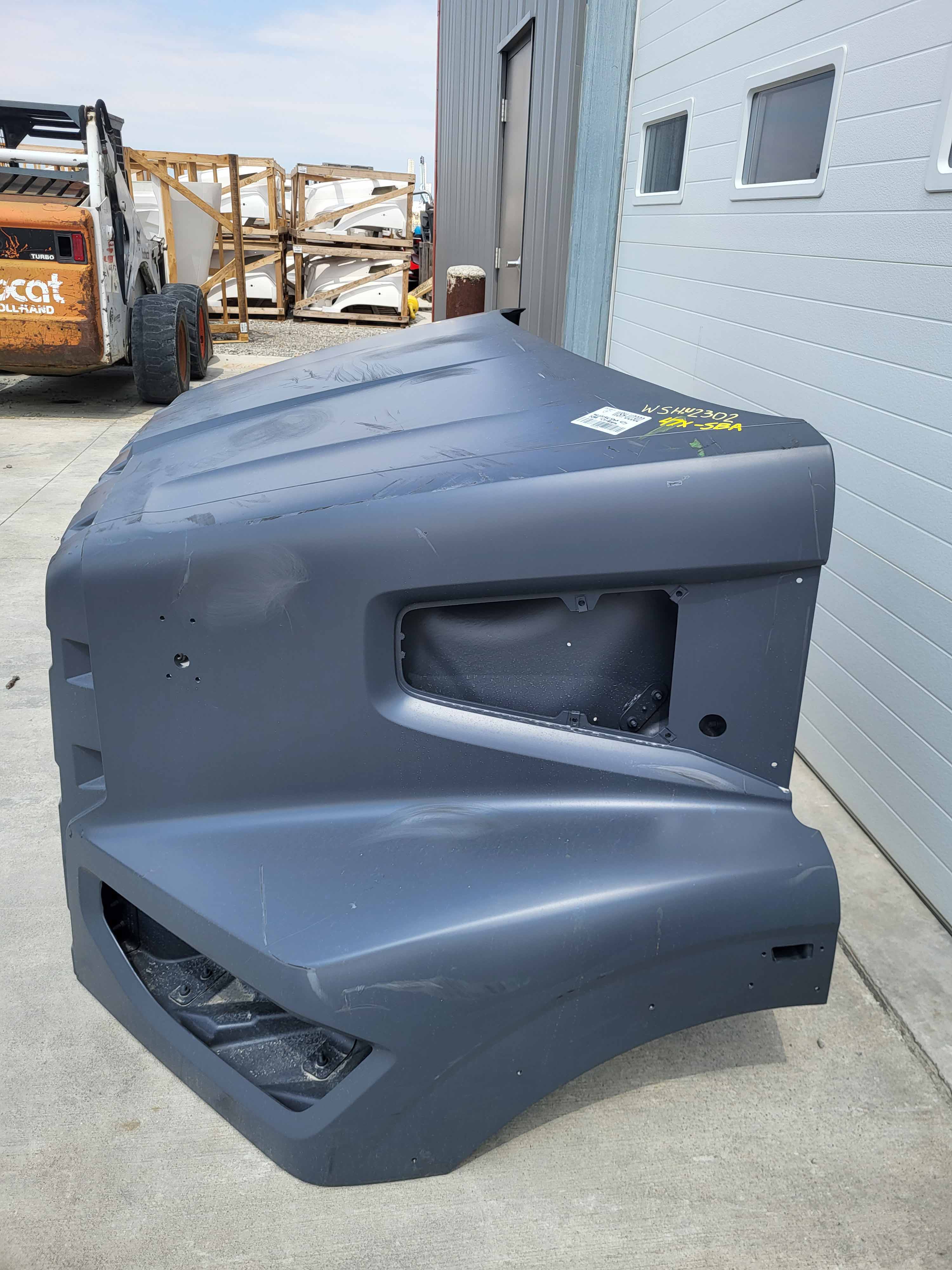 Western Star 47X SBA Hood, OEM Take-Off, U2302, A17-21724-010 - Image 4