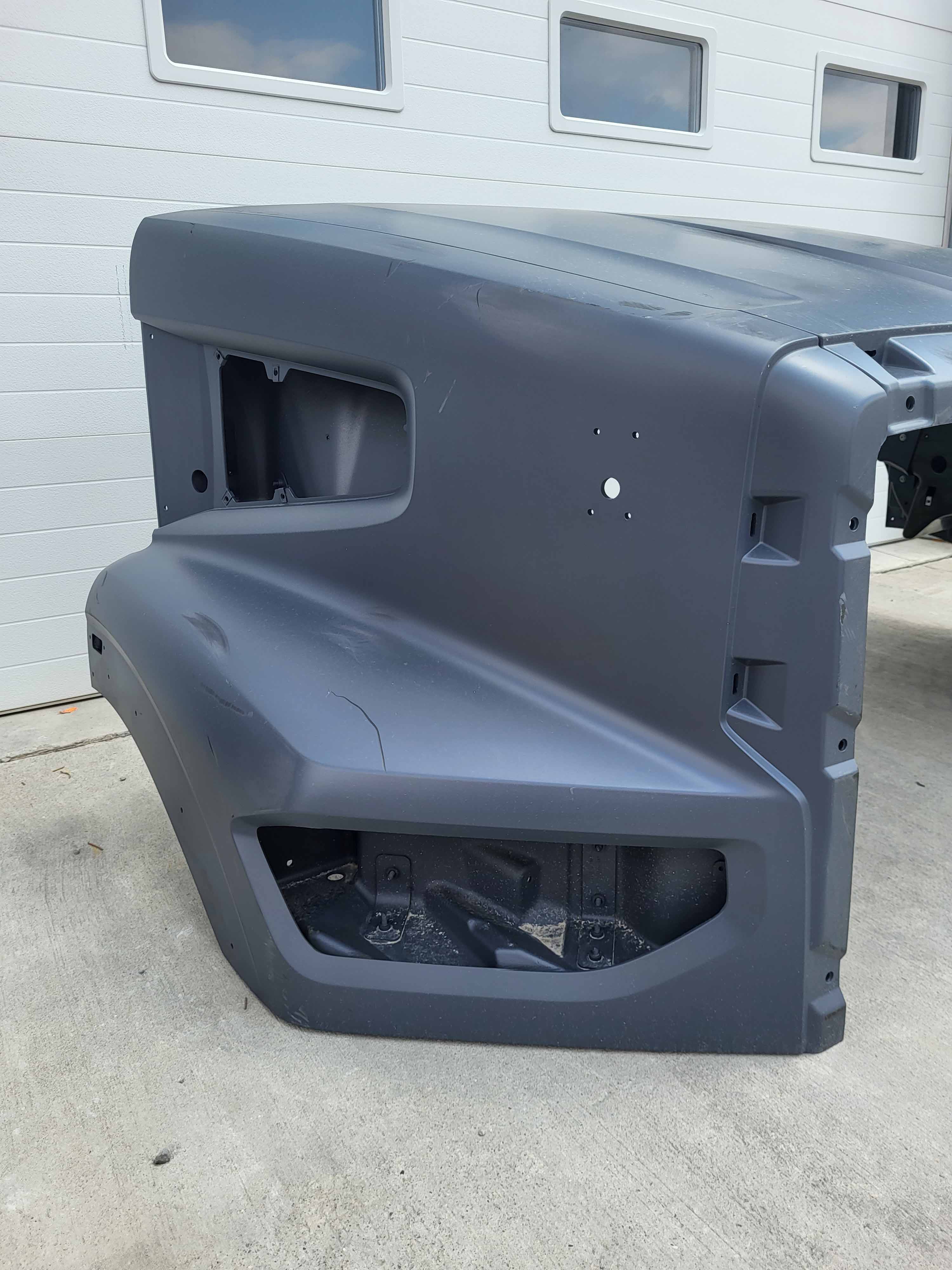 Western Star 47X SBA Hood, OEM Take-Off, U2302, A17-21724-010 - Image 5