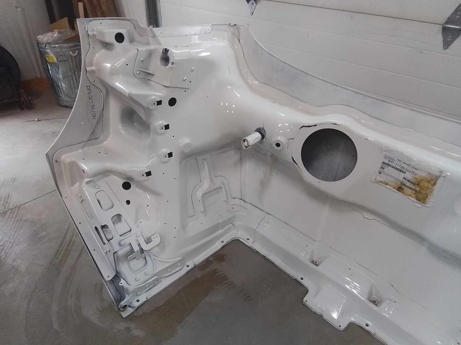 Western Star 47X SBA Hood, Pre-Clean, Fend Ext, OEM Take Off, U2522, A17-21724-024 - Image 13