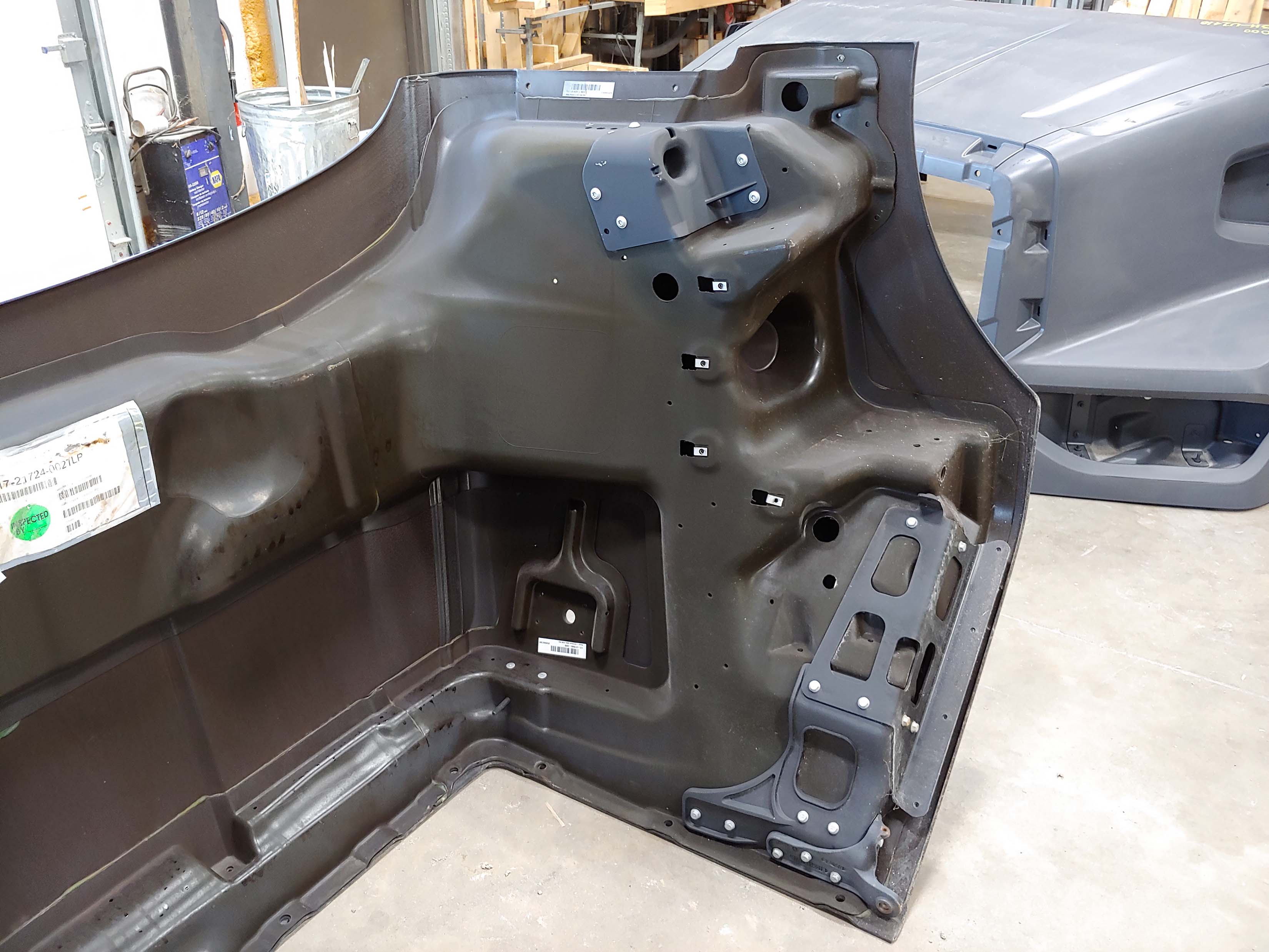 Western Star 47X SBA Hood, R/L Mirror, OEM Take Off, U2406, A17-21724-002 - Image 12