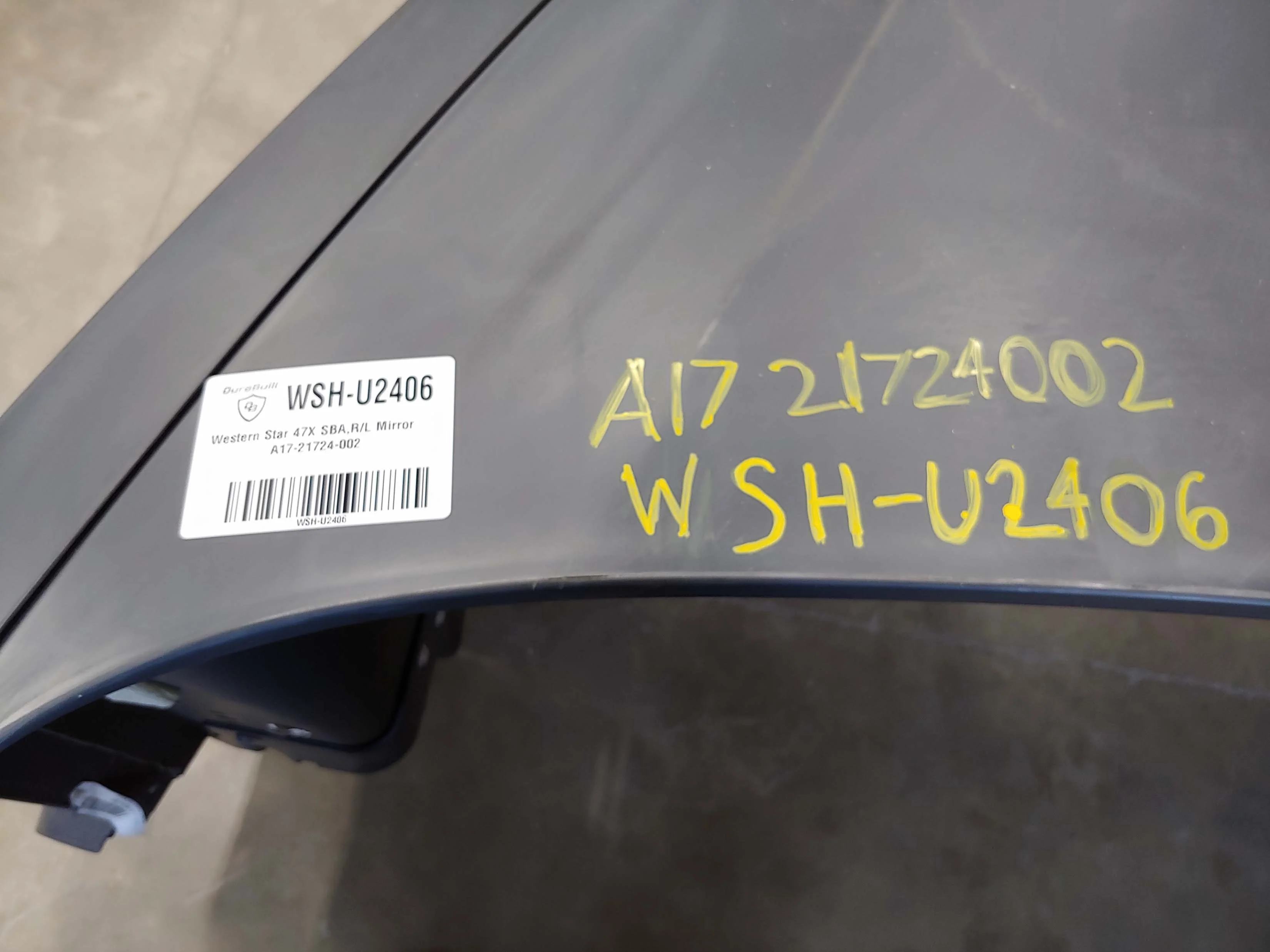 Western Star 47X SBA Hood, R/L Mirror, OEM Take Off, U2406, A17-21724-002 - Image 2