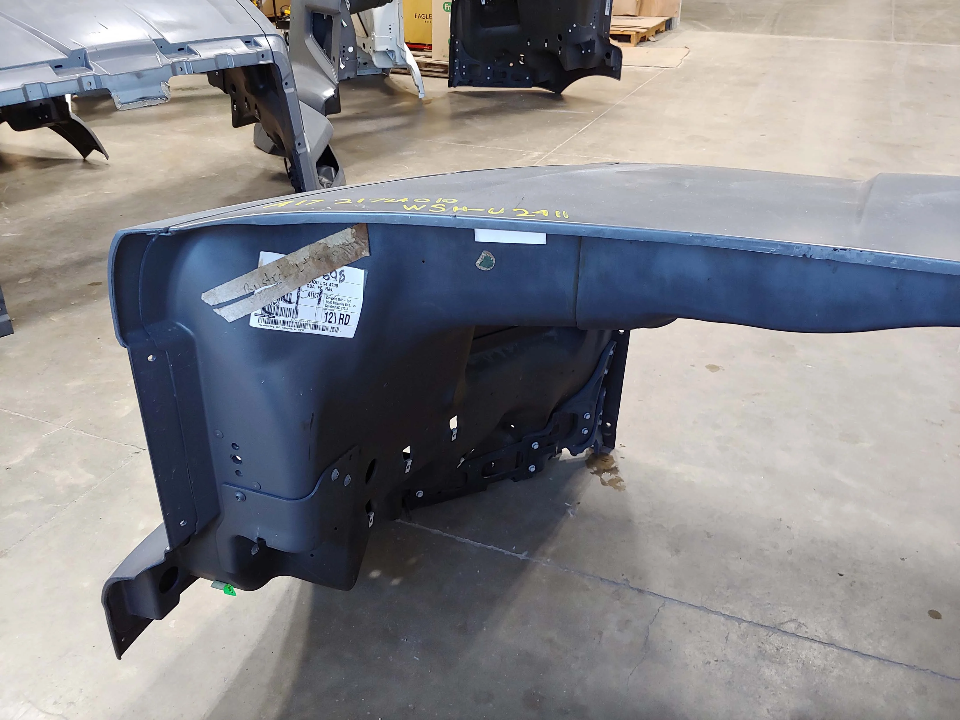 Western Star 47X SBA Hood, R/L Mirror, OEM Take Off, U2411, A17-21724-010 - Image 13