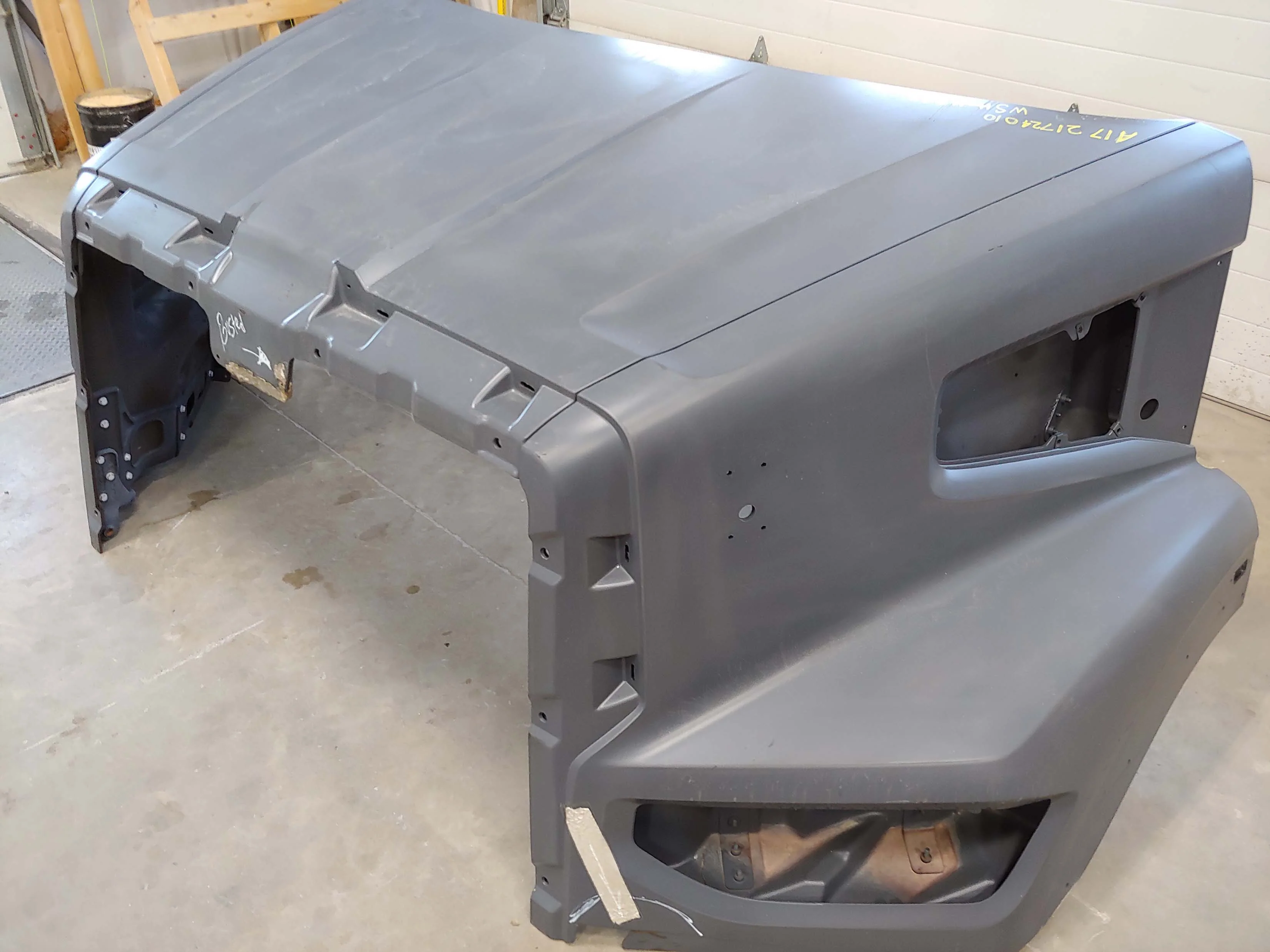 Western Star 47X SBA Hood, R/L Mirror, OEM Take Off, U2411, A17-21724-010 - Image 5