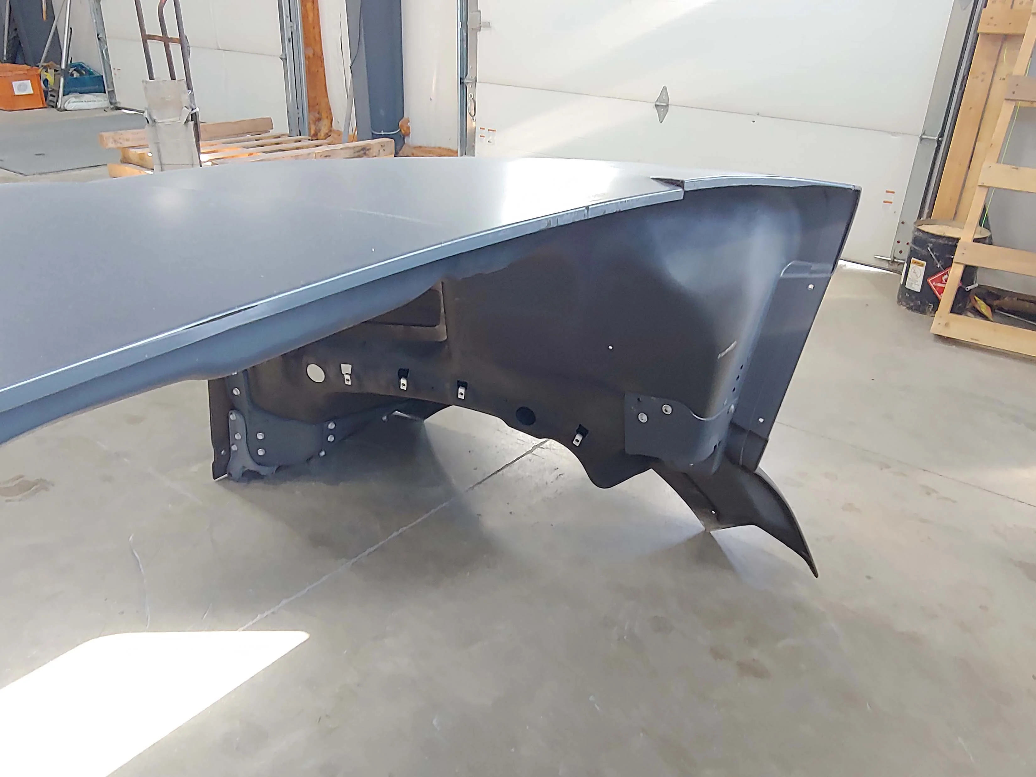Western Star 47X SFA Hood Precleaner, Fend Ext  OEM Take-Off, U2413, A17-21722-024 - Image 11
