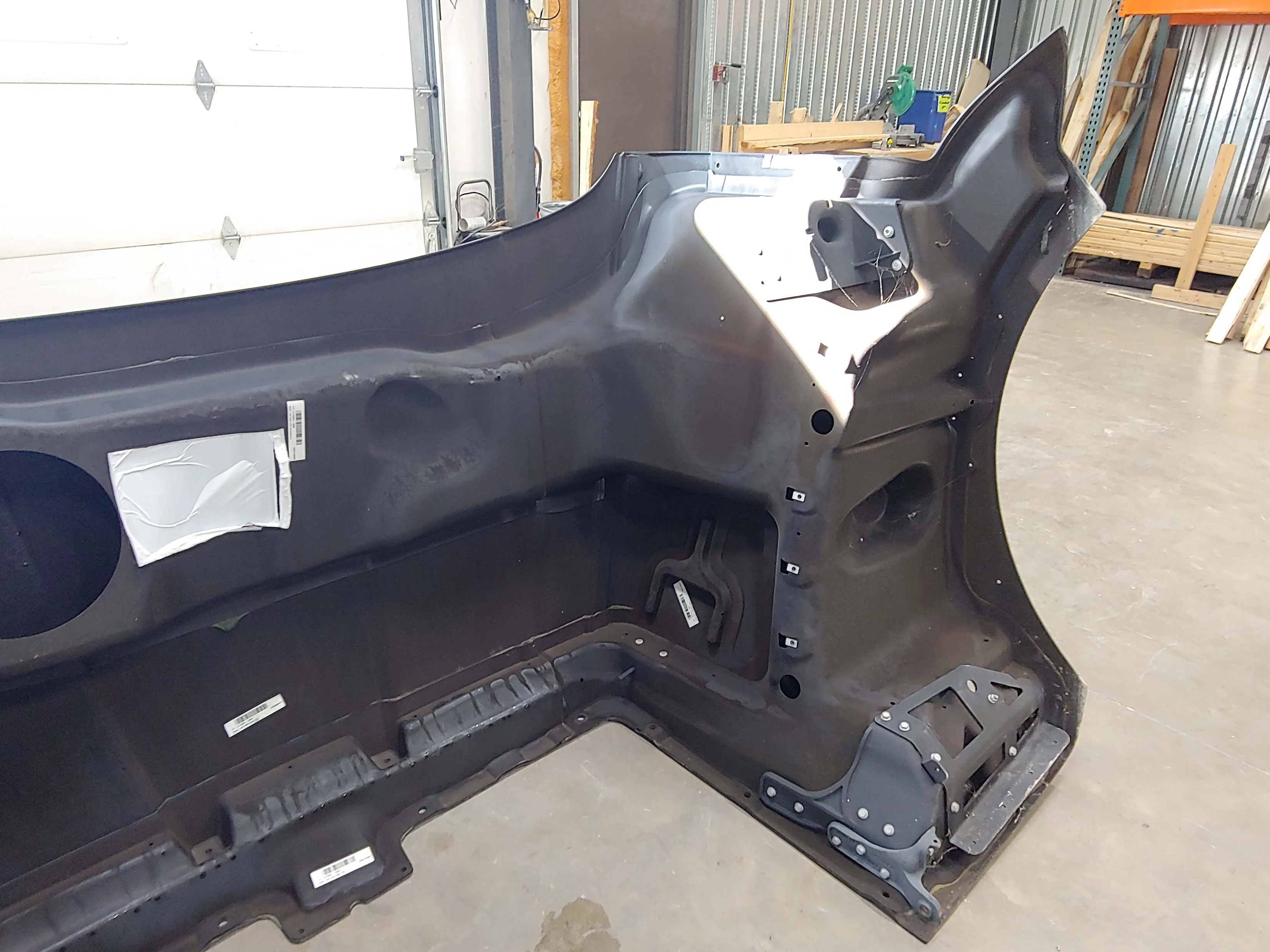 Western Star 47X SFA Hood Precleaner, Fend Ext  OEM Take-Off, U2413, A17-21722-024 - Image 13