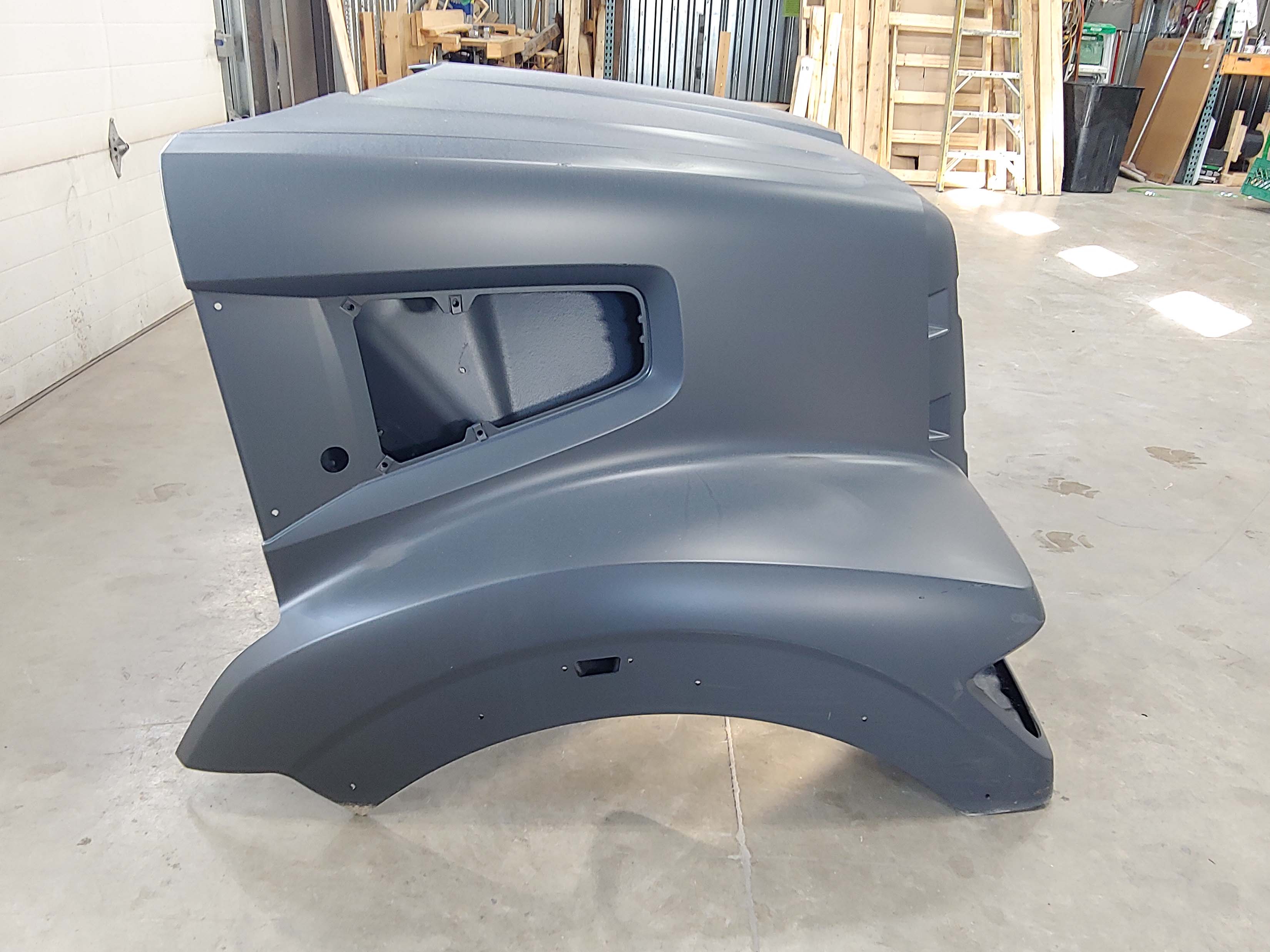 Western Star 47X SFA Hood Precleaner, Fend Ext  OEM Take-Off, U2413, A17-21722-024 - Image 6