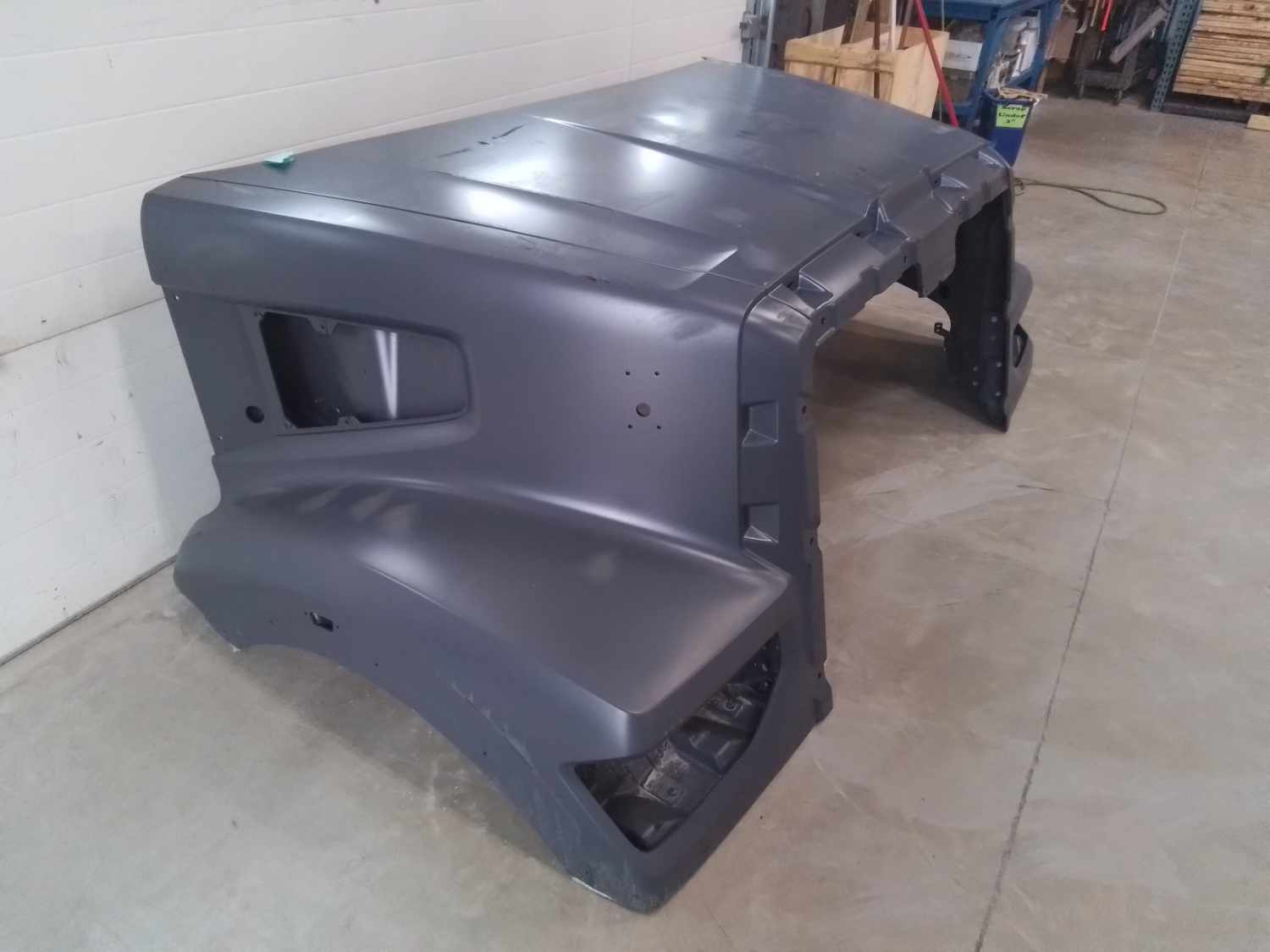 Western Star 47X SFA Hood w/Precleaner, R/L Mirror, Fend. Ext., OEM Take-Off, U2519, A17-21722-058 - Image 8