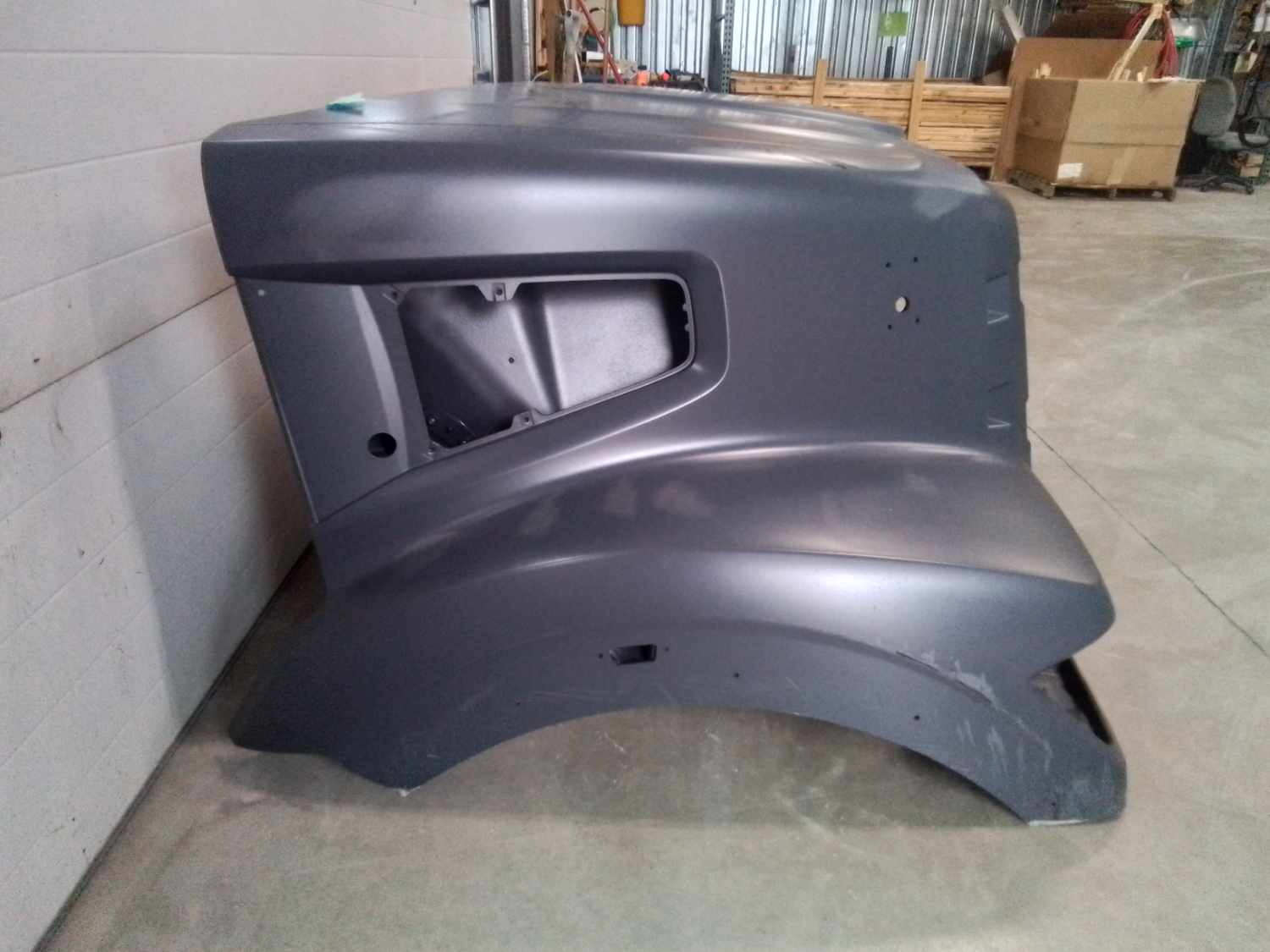 Western Star 47X SFA Hood w/Precleaner, R/L Mirror, Fend. Ext., OEM Take-Off, U2519, A17-21722-058 - Image 9