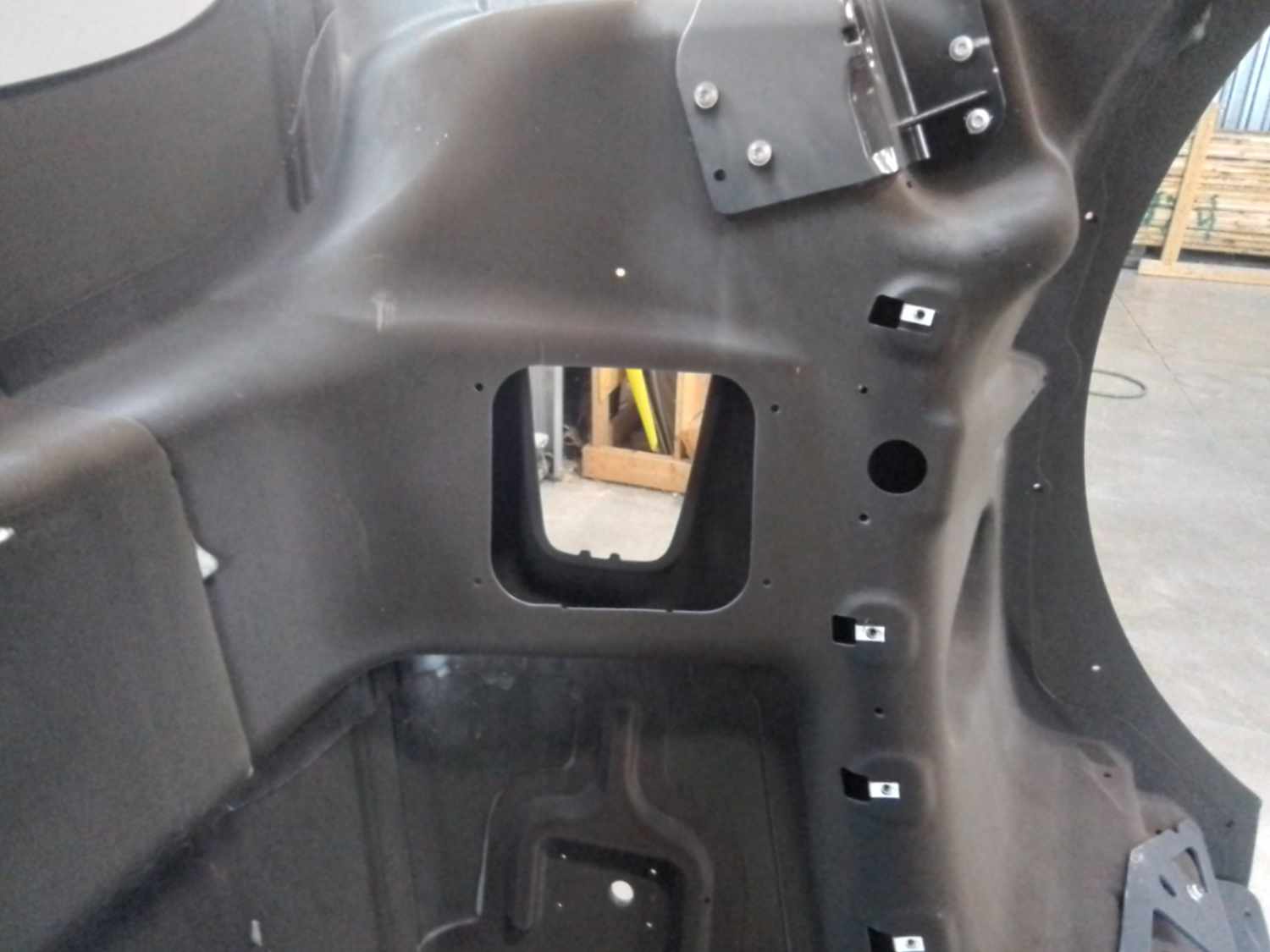 Western Star 47X SFA Hood w/Precleaner, R/L Mirror, Fend. Ext., OEM Take-Off, U2520 A17-21722-059 - Image 12
