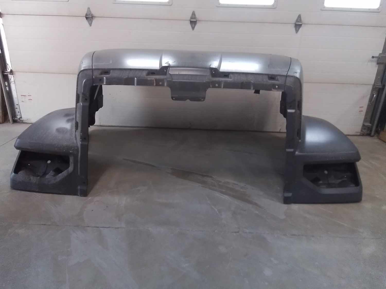 Western Star 47X SFA Hood w/Precleaner, R/L Mirror, Fend. Ext., OEM Take-Off, U2520 A17-21722-059 - Image 14