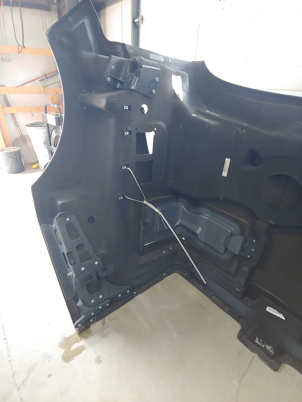 Western Star 49X SBA I/O air, w/Access,  RH Mirror, Take Off w/Drilled Fend., U2511, A17-21718-003 - Image 12