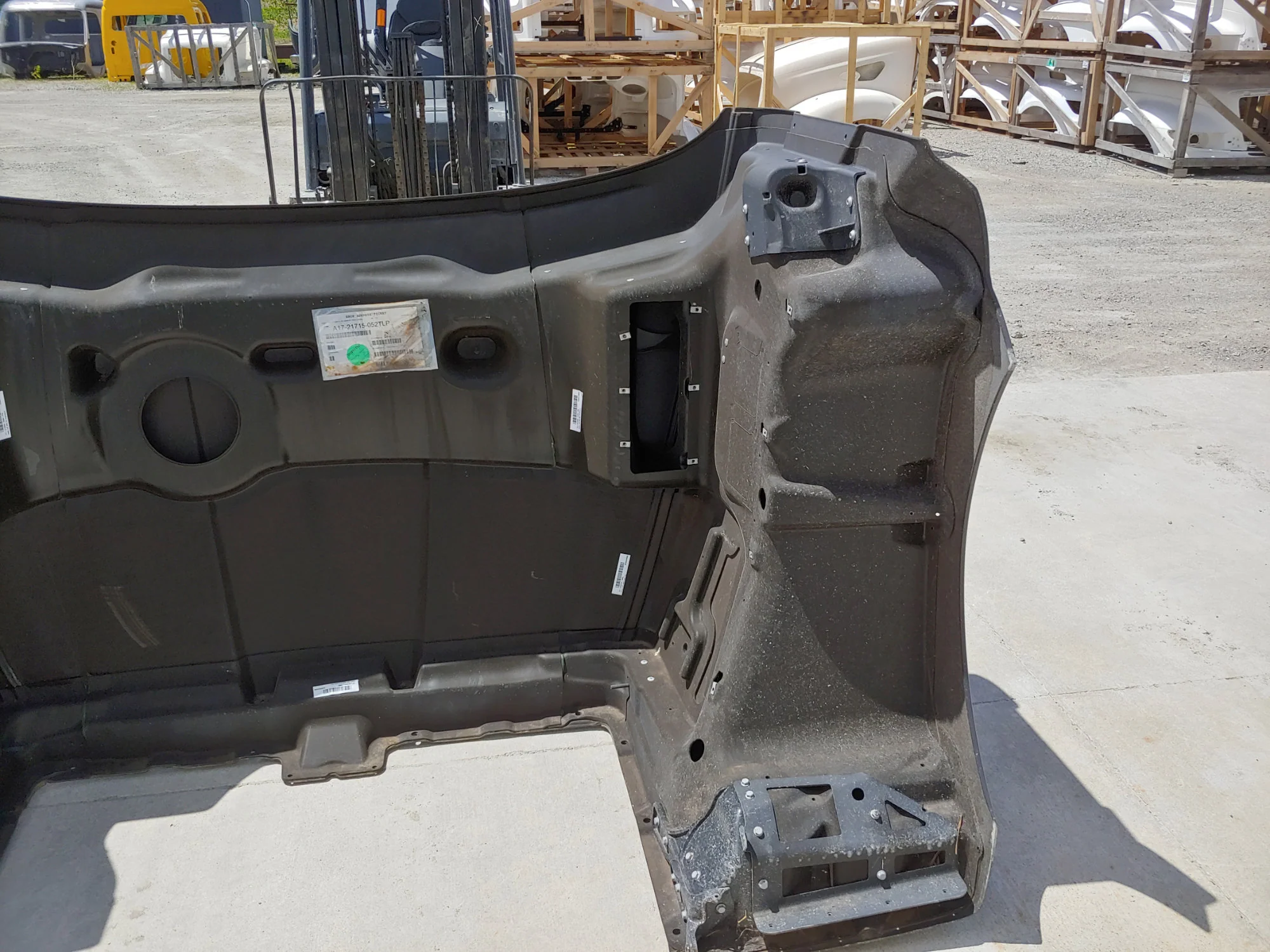 Western Star 49X SFA Hood, 2024-25, RH Mirror, Pre-Cleaner, OEM Take-Off, A17-21715-052 - Image 12