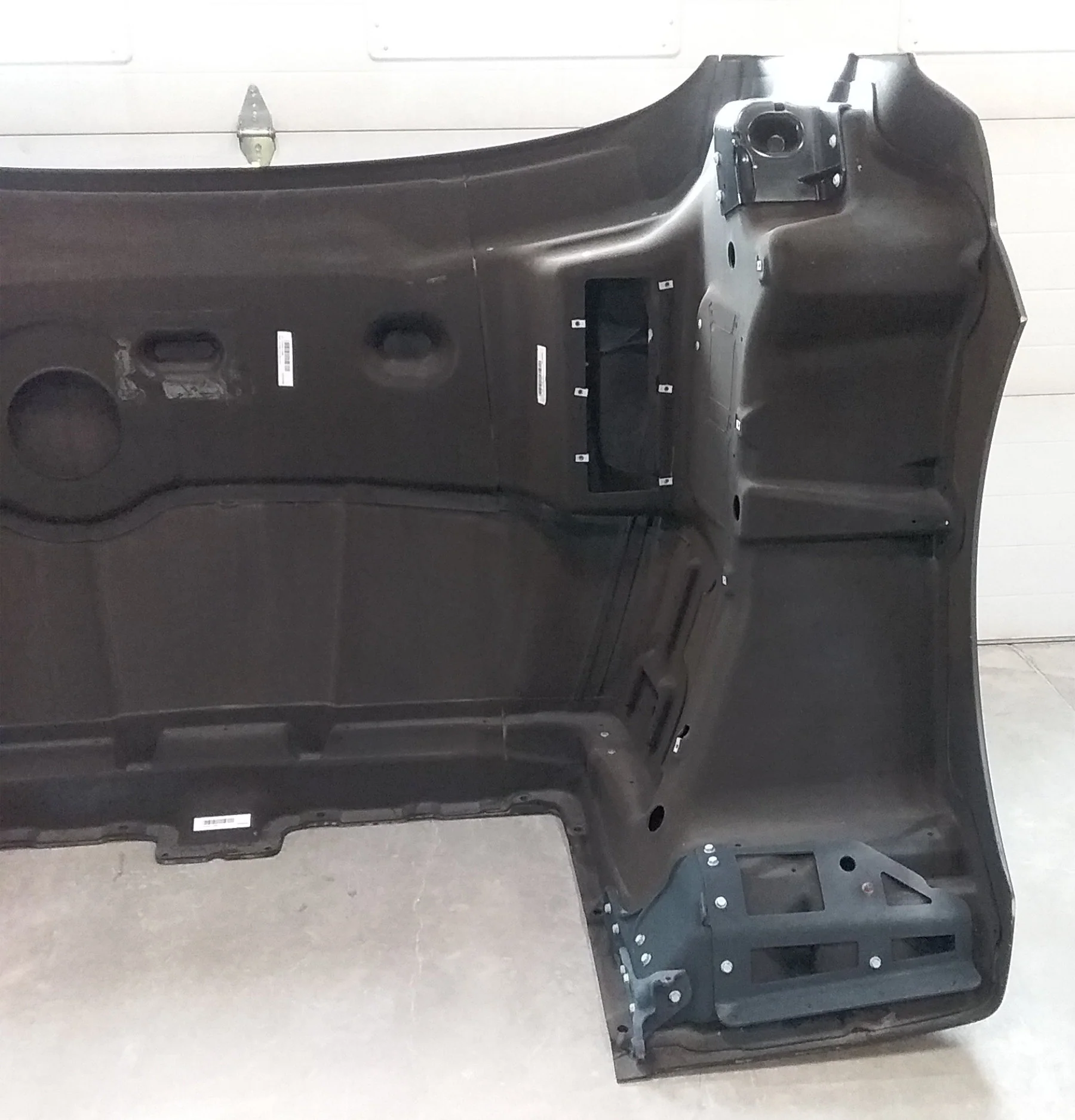 Western Star 49X SFA Hood, 2024-25, RH Mirror, Pre-Cleaner, OEM Take-Off, A17-21715-052 - Image 14