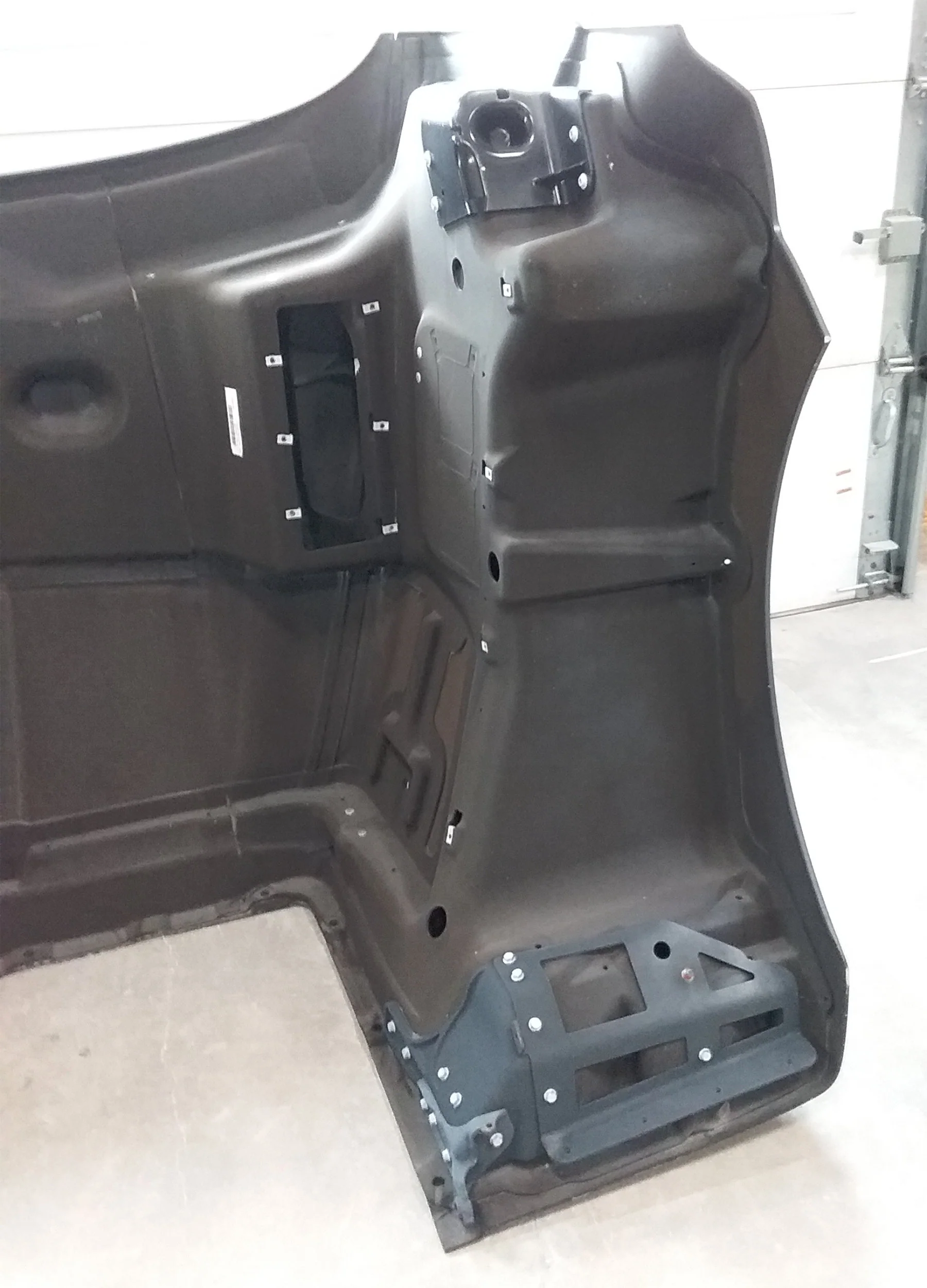 Western Star 49X SFA Hood, 2024-25, RH Mirror, Pre-Cleaner, OEM Take-Off, A17-21715-052 - Image 15