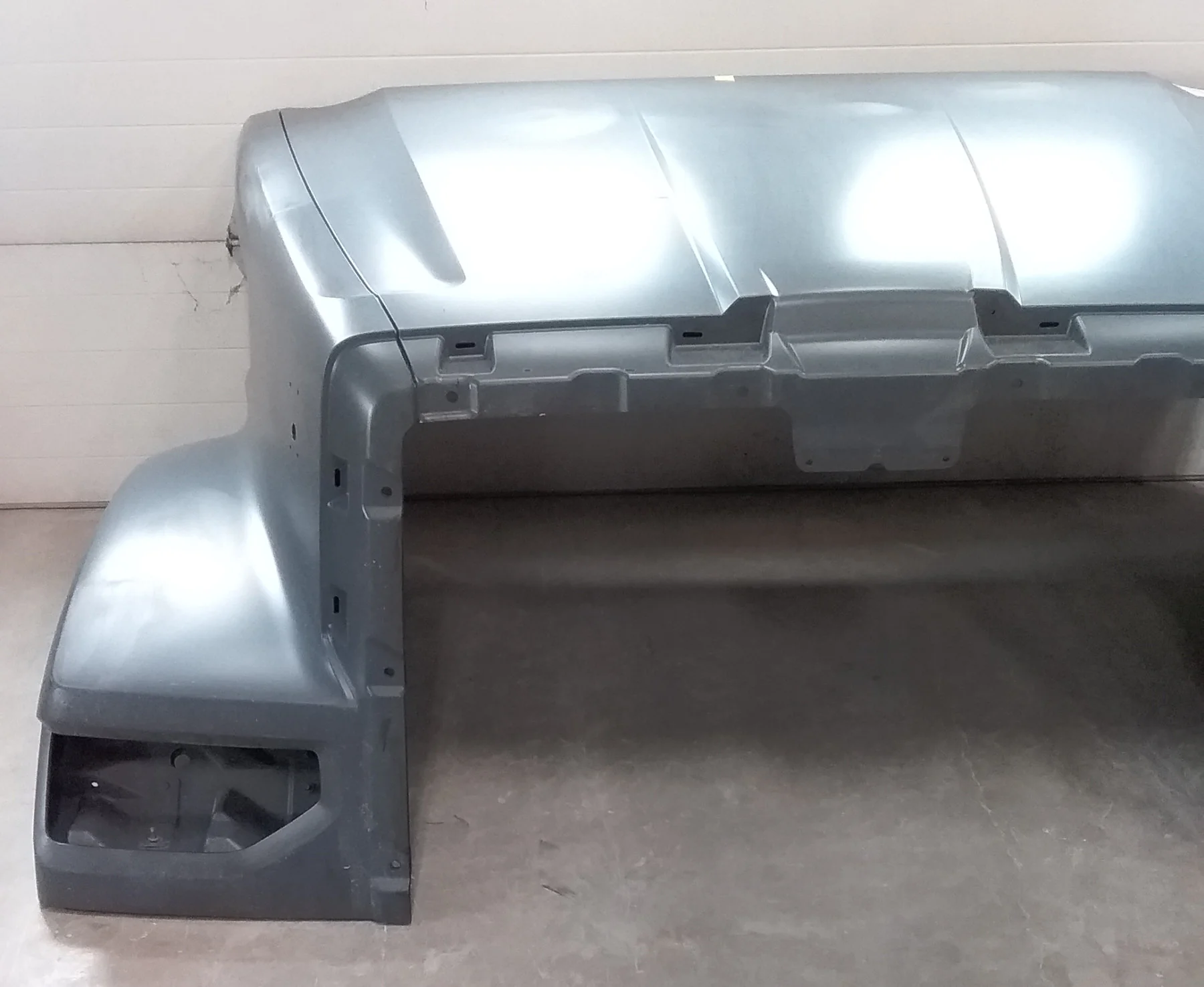 Western Star 49X SFA Hood, 2024-25, RH Mirror, Pre-Cleaner, OEM Take-Off, A17-21715-052 - Image 6
